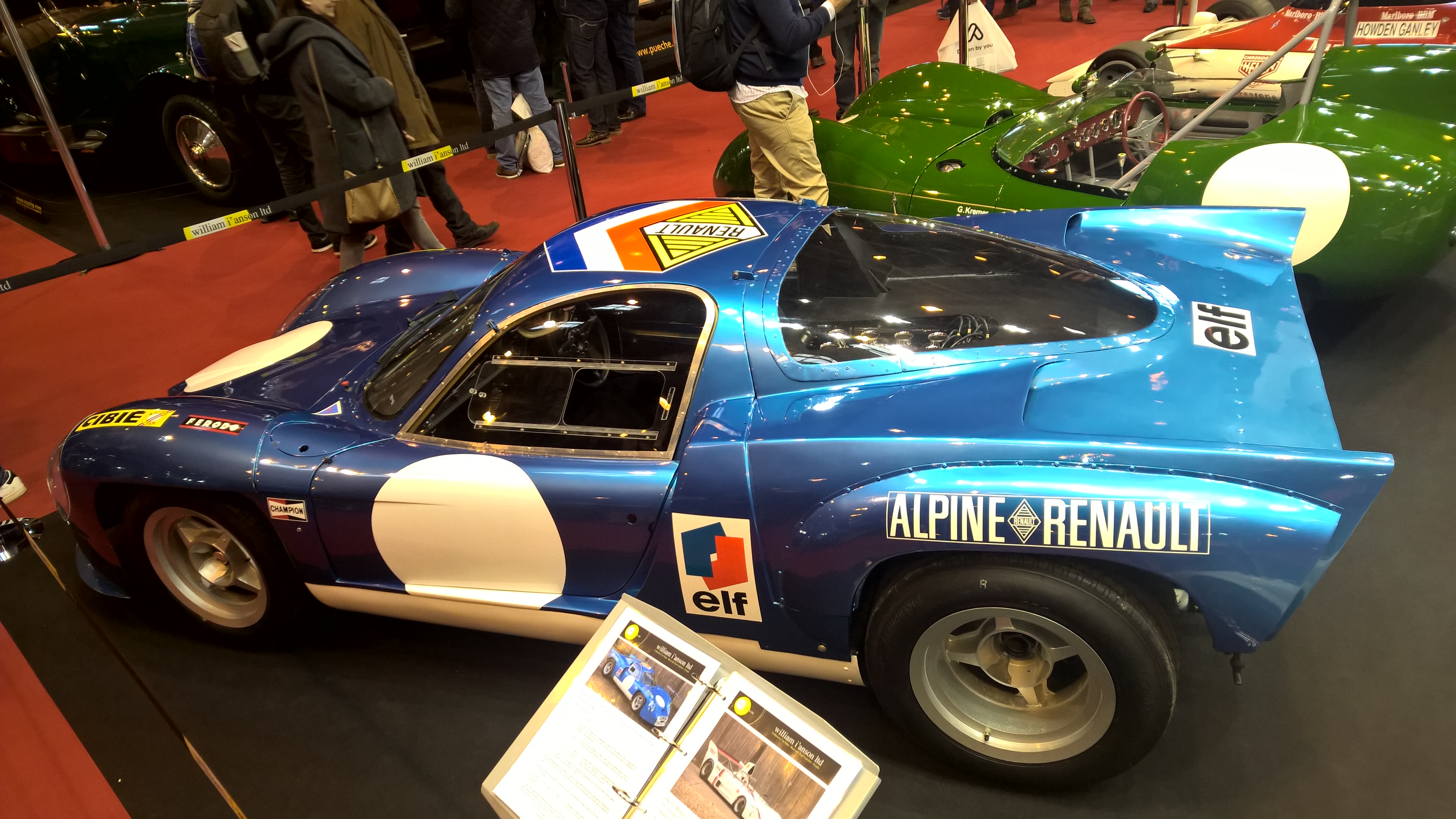 Steintøff Alpine A220 som deltok på 24-timers løpet på Le Mans i 1968, med 3-liters Renault-Gordini V8 innabords, for å møte den nye 3-liters grensen som gjaldt for prototyper i 1968. 