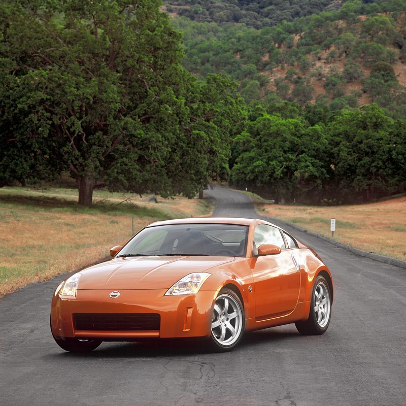 Nissan 350z.