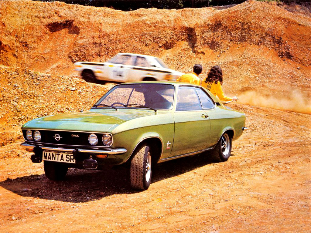 Manta A var en ypperlig bil om du trengte en portabel tribune for å se rally eller bakkeløp. Her representert med en 1970-modell.  
