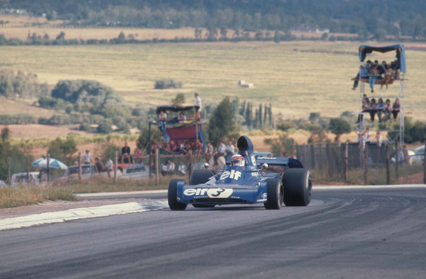 I 1973 måtte Stewart kjempe mot Fittipaldi og Peterson i Lotus, men til sist var det han som sto igjen som mester. 