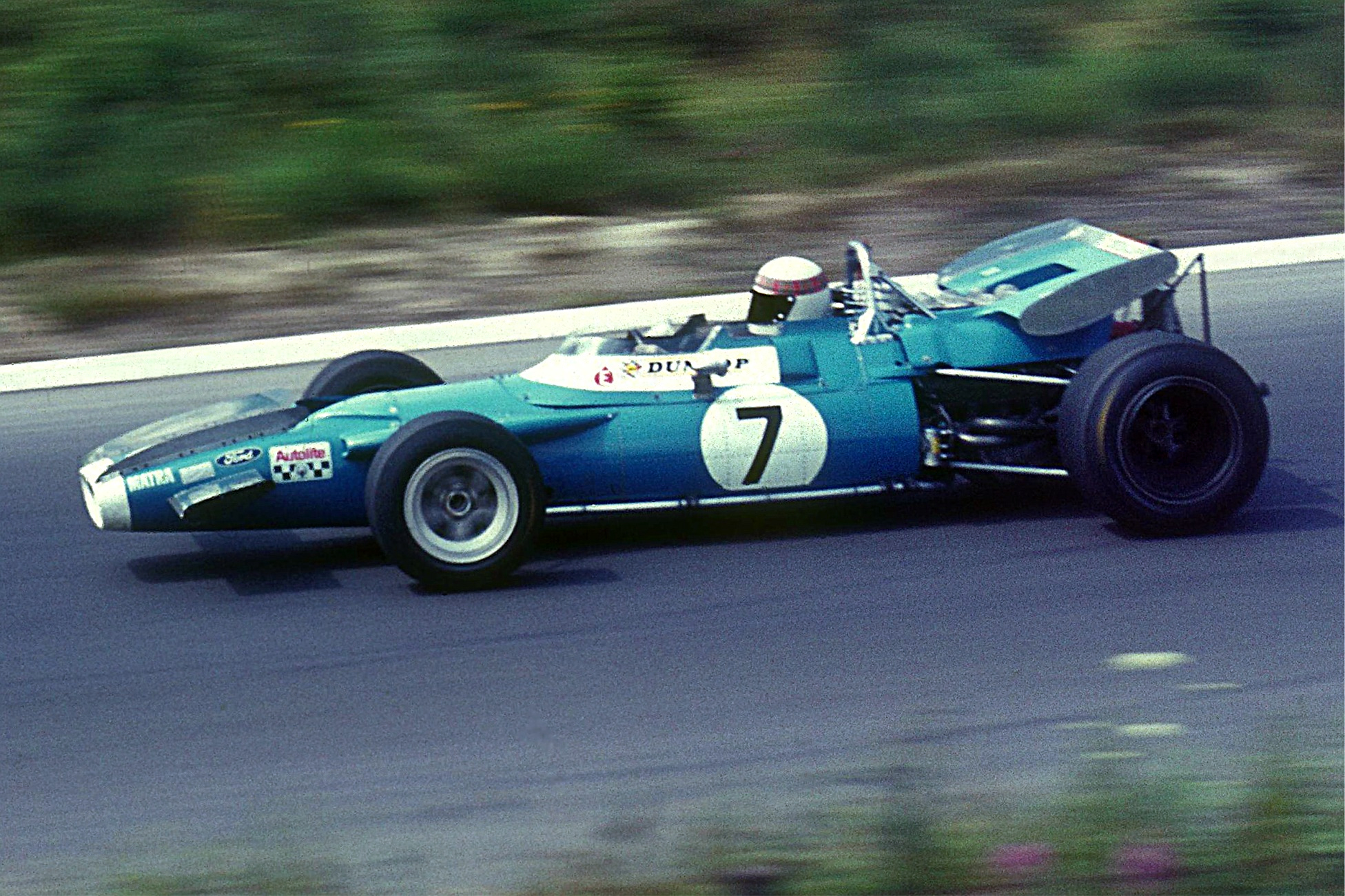 Stewart tok sin første VM-tittel i 1969. Her i sin Matra MS80 på Nürburgring det året, hvor han ble nummer to. Foto: Wikipedia.