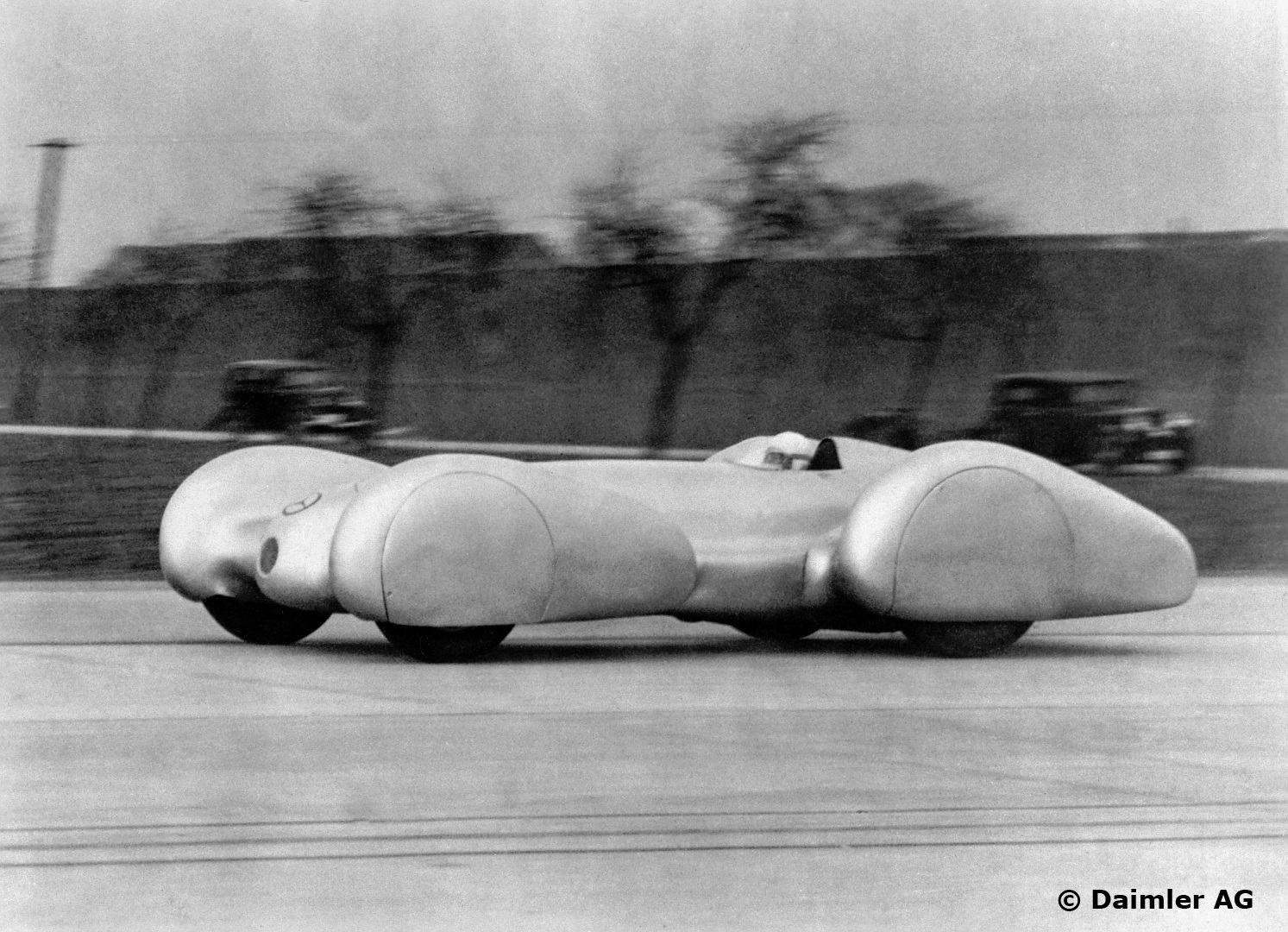 Caracciola satte ny rekord for 3-liters biler i 1939 med 399 km/t i snitt på Autobahn. Foto: Daimler AG