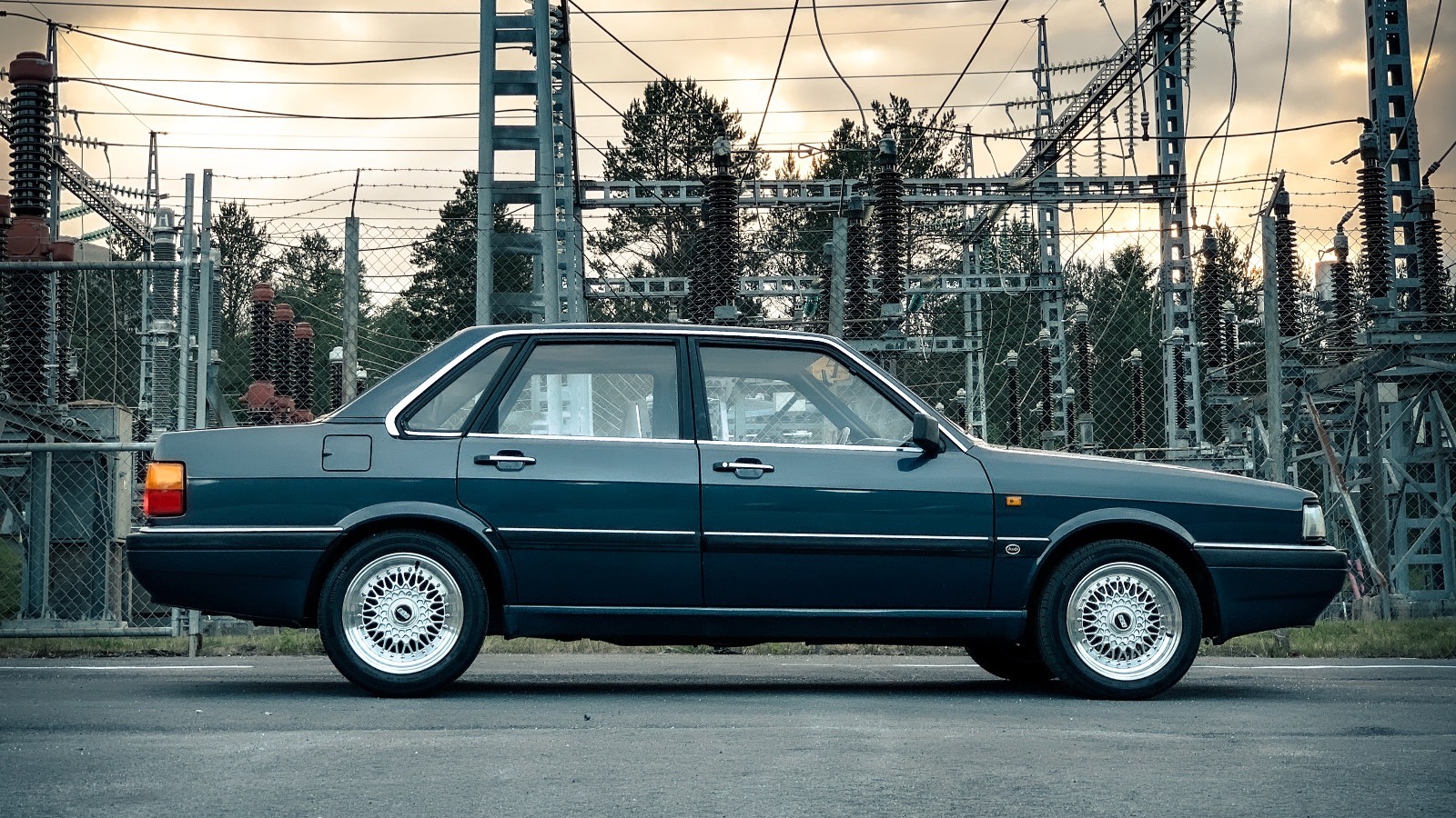 Ukas Bil: 1985 Audi 90