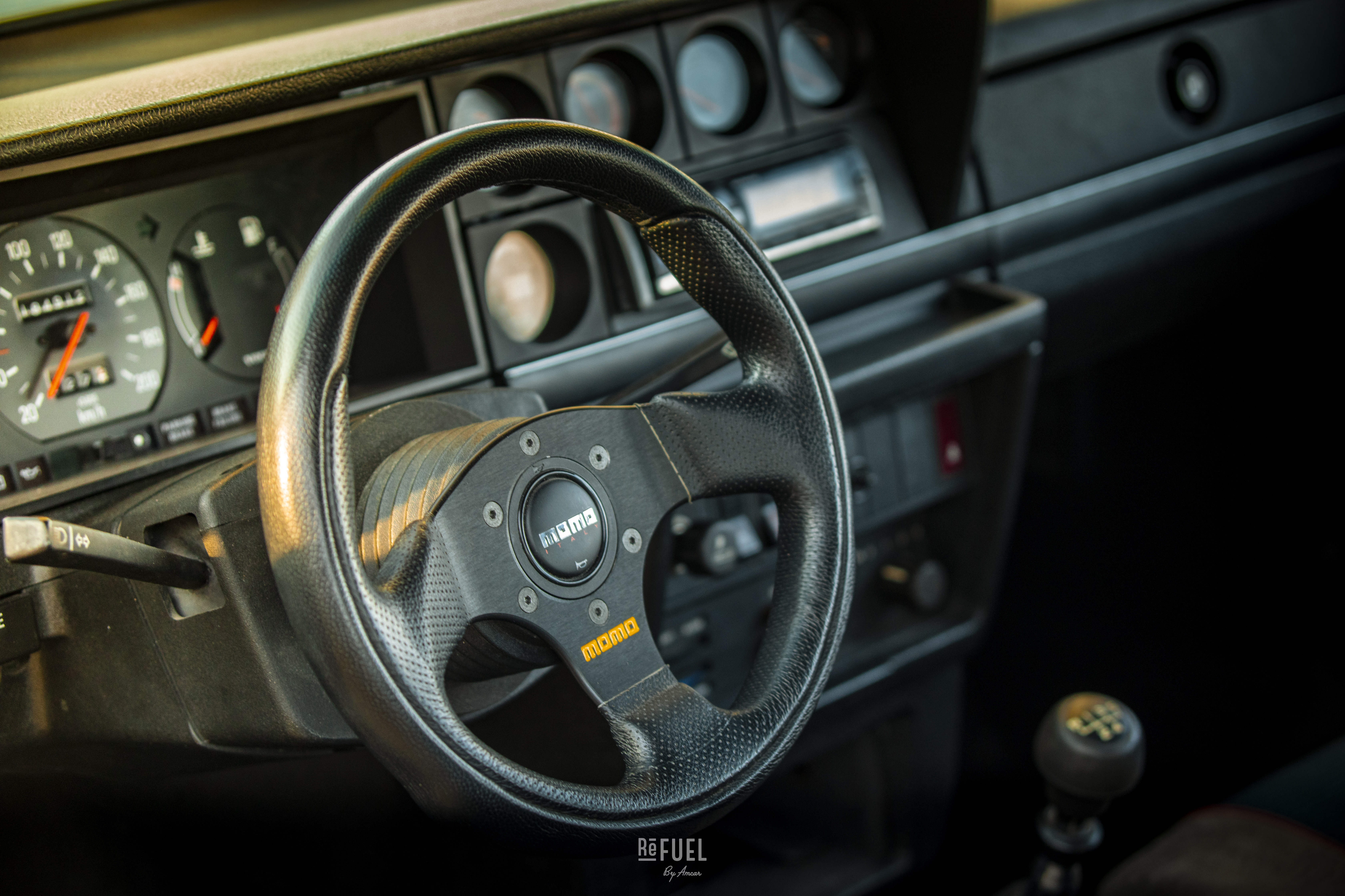 Prikken over I-en er det lille Momo-rattet som er montert.