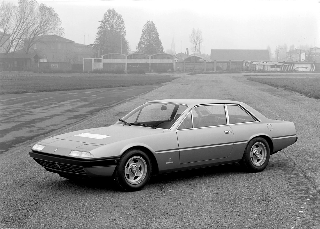 Ferrari 365 GT4 2+2