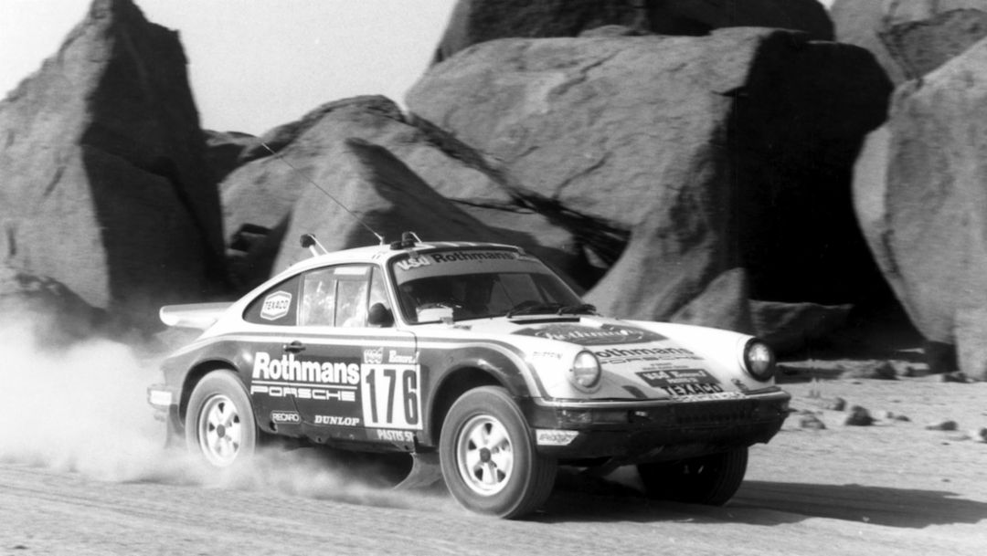 I 1984 vant Porsche verdens hardeste billøp, Paris-Dakar, med en firehjulsdrevet 911 Carrera (internkode 953). En ny seier kom i 1986 med en 959.