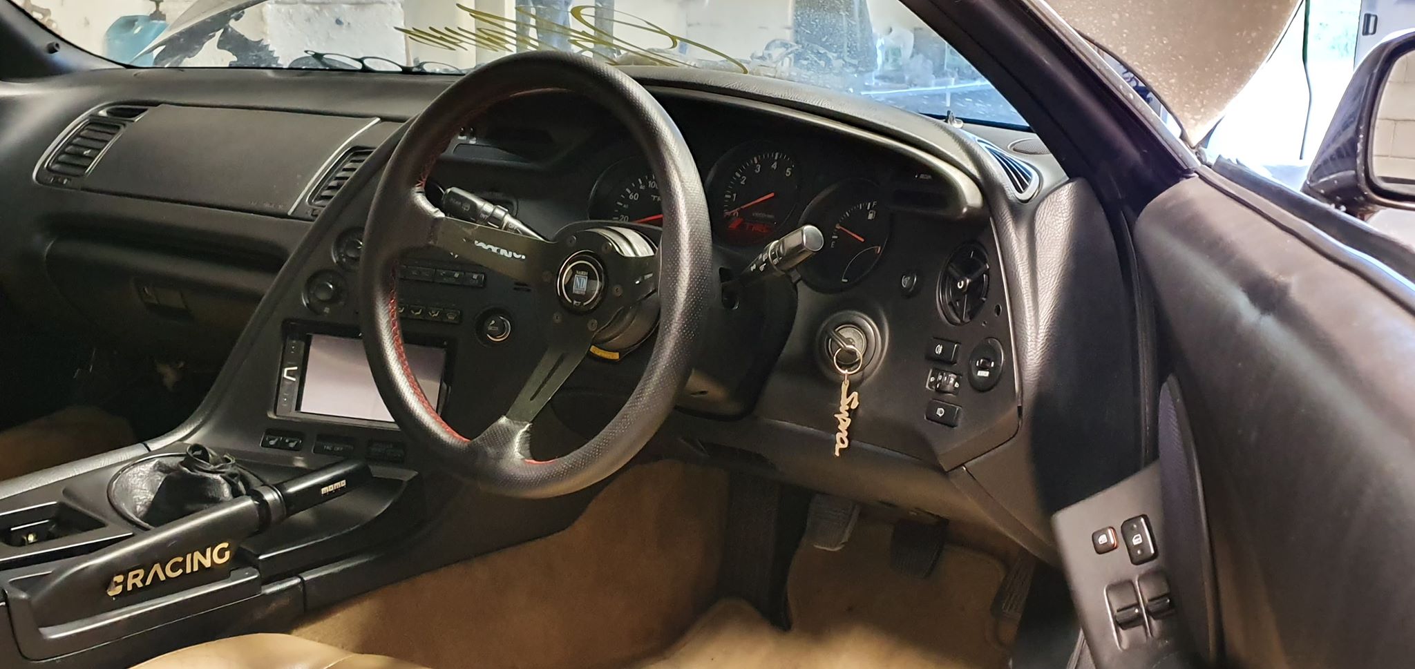 Nytt ratt på plass!