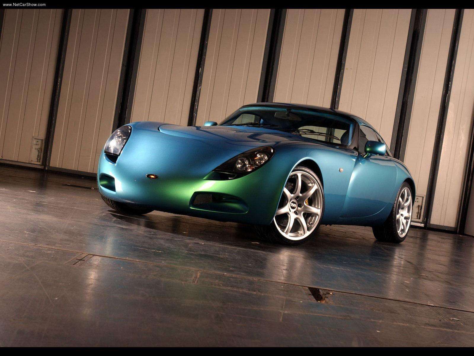 TVR leverte biler fra fabrikk med kameleonlakk, slik som denne T350C.