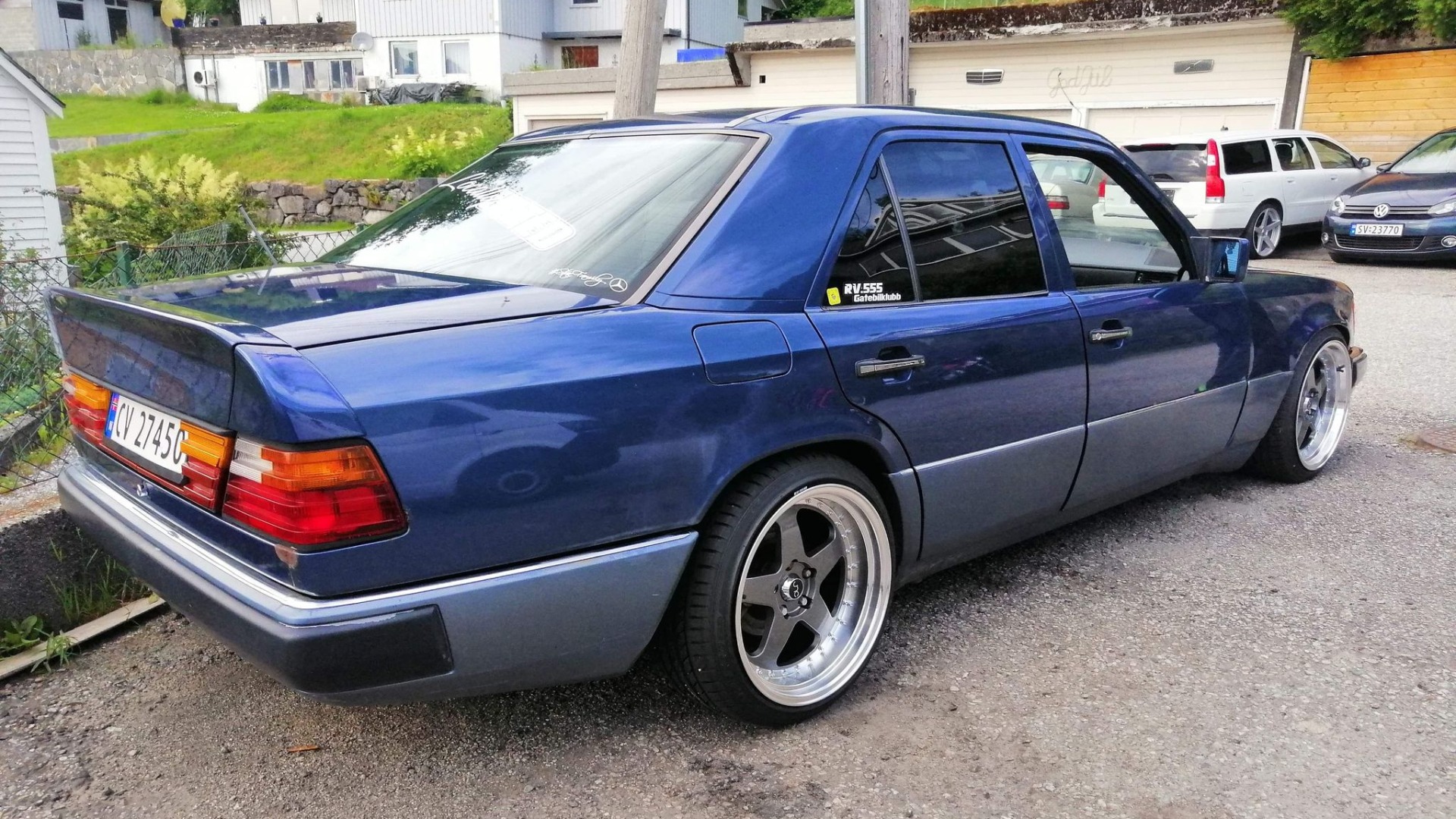 Ducktail-spoileren gjorde seg sammen med de nye felgene.