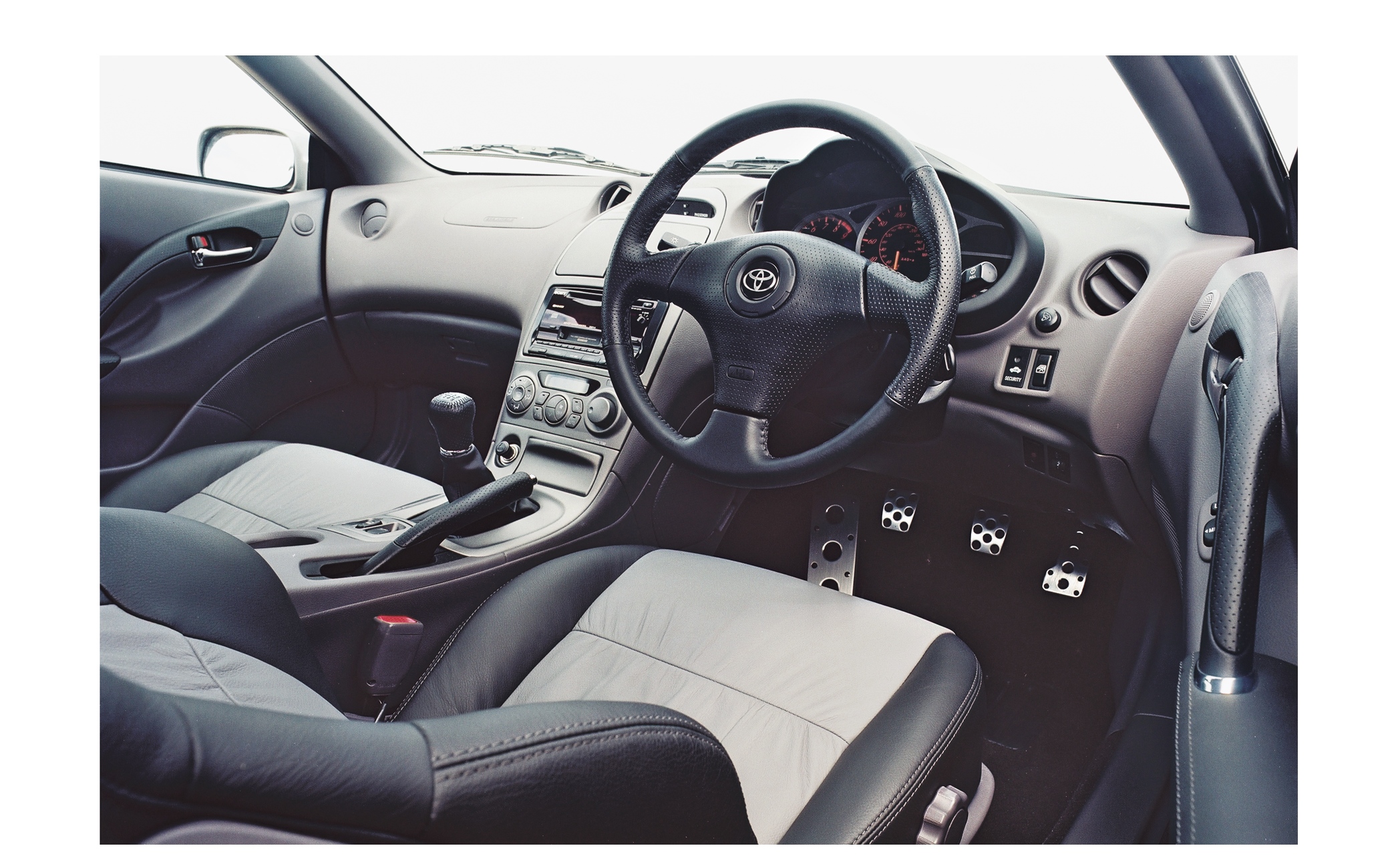 Interiøret på syvende generasjon Toyota Celica