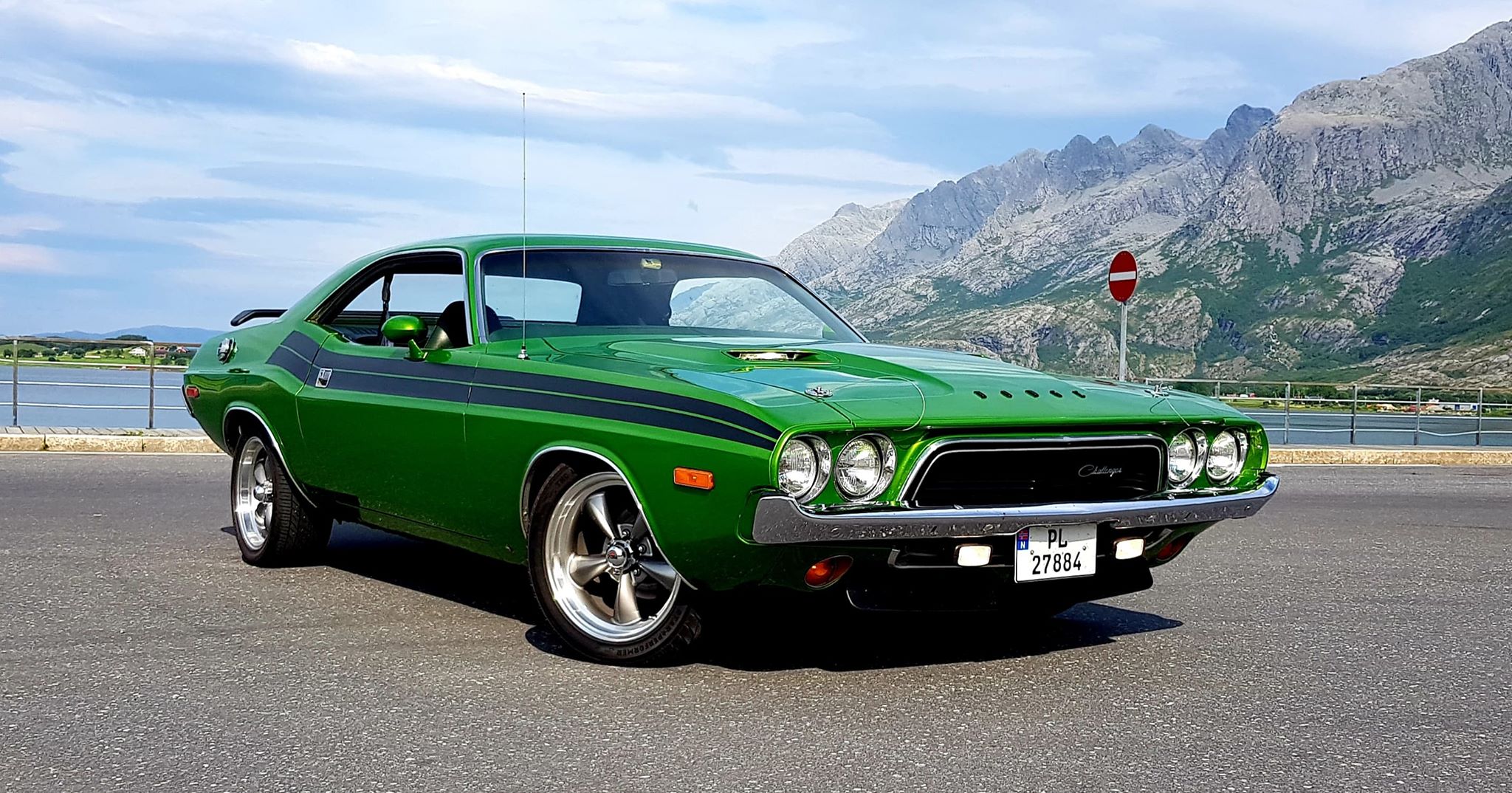 Ukas bil: 1974 Dodge Challenger