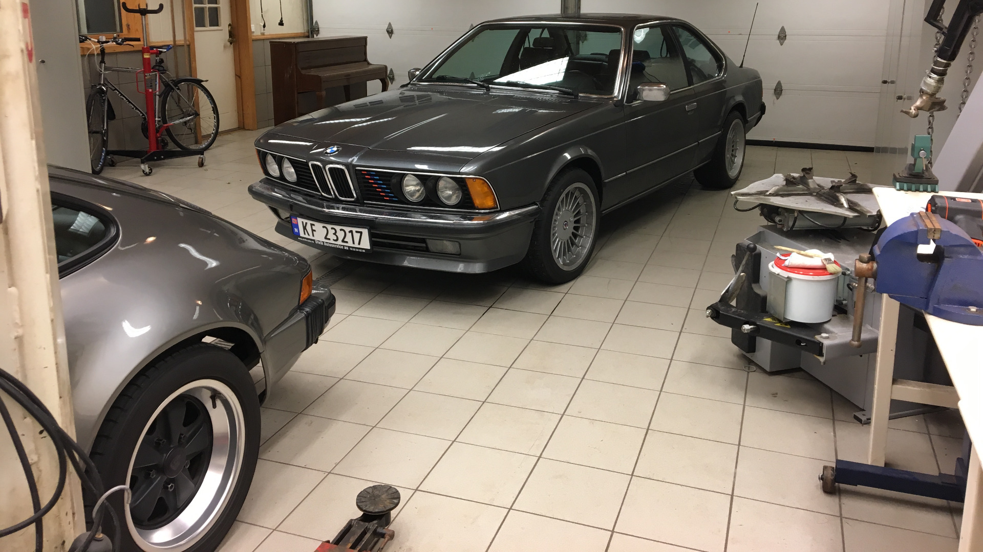 635en sammen med Jansens 911.