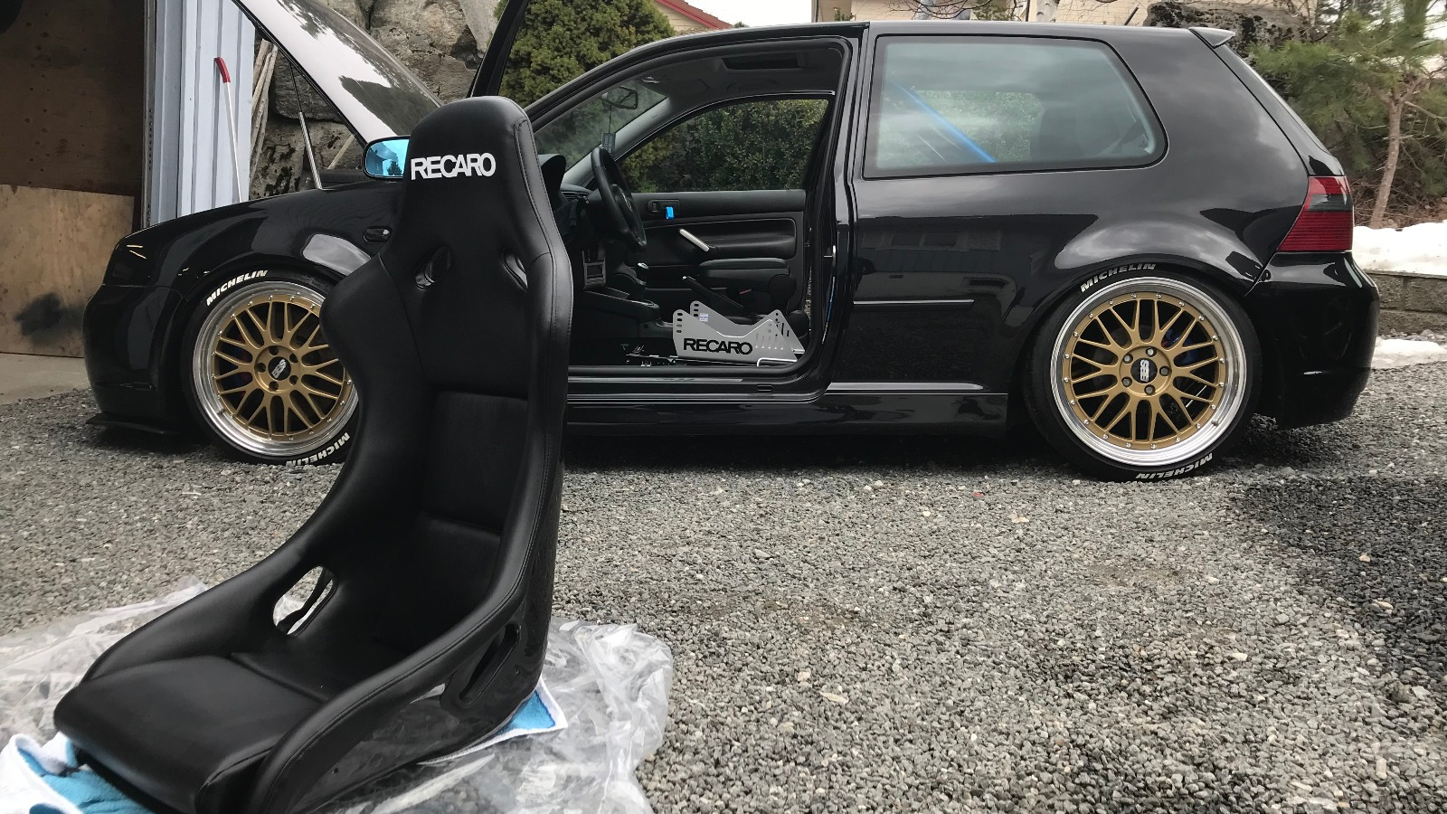 Ukas bil - 2003 Volkswagen Golf R32