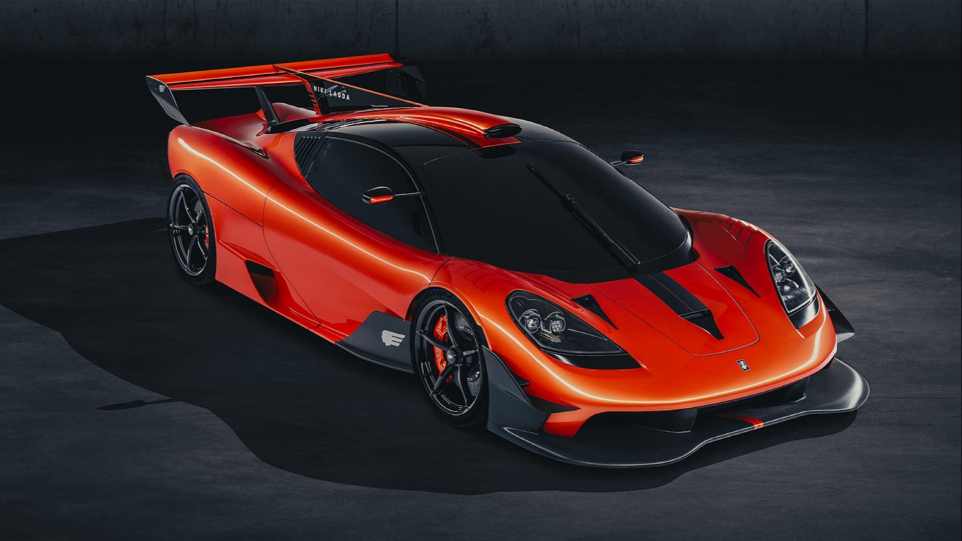 T.50s Niki Lauda i all sin prakt.