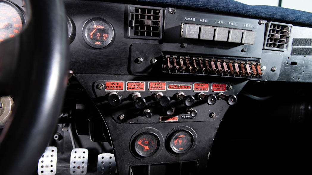 Enkelt og oversiktlig cockpit