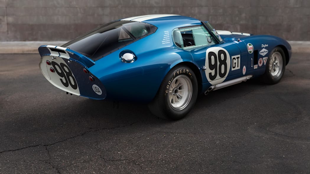 . Kun 6 biler ble bygget, men de vant sin klasse i alt fra Le Mans, 12-timers på Sebring, 24-timers på Daytona og Nürburgring 1000 km.