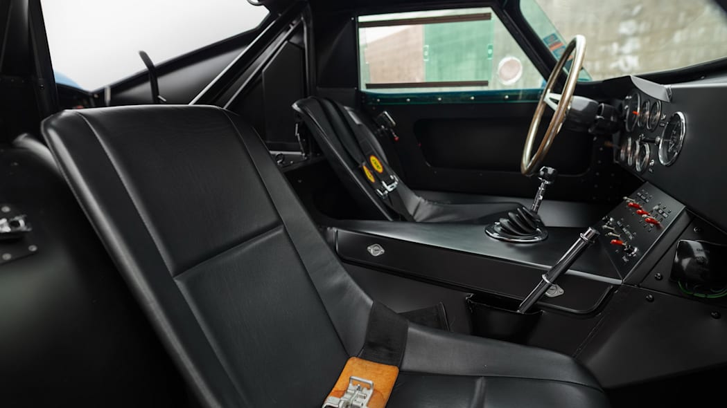 Her vil alle bilentusiaster føle seg hjemme.