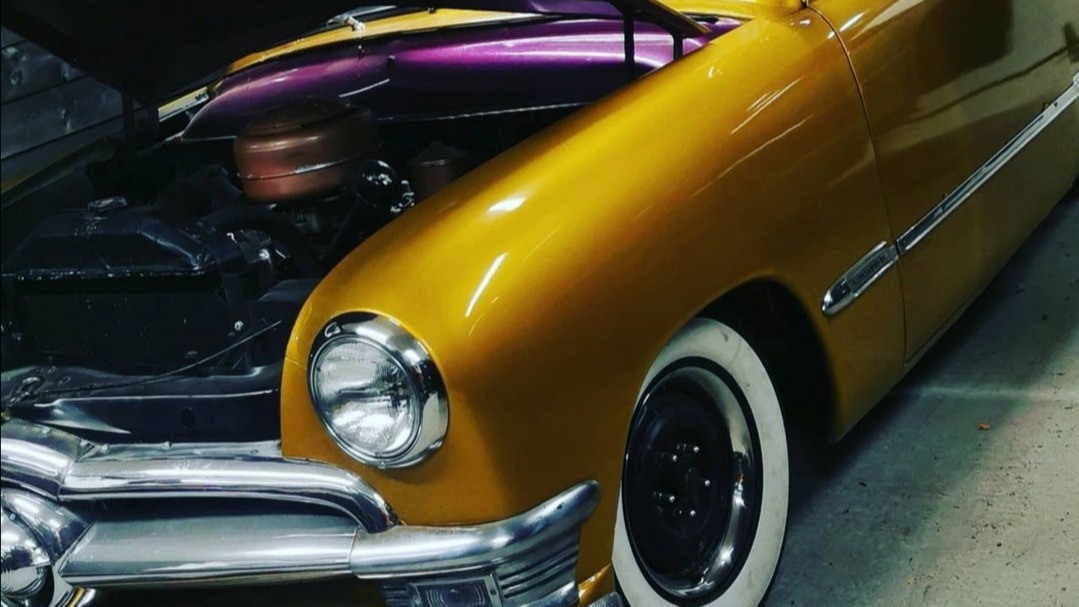 Ukas bil – 1950 Ford Custom Tudor