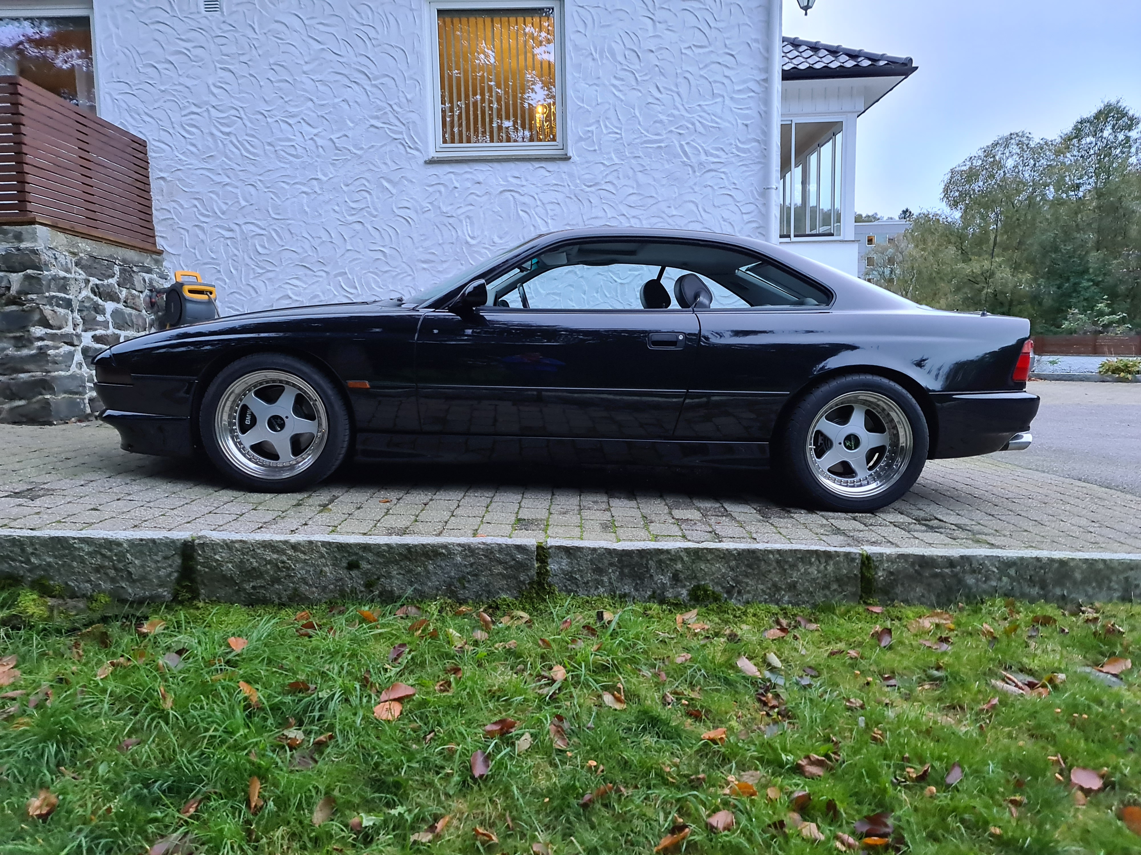 Sideprofilen gjør seg heller ikke bort!