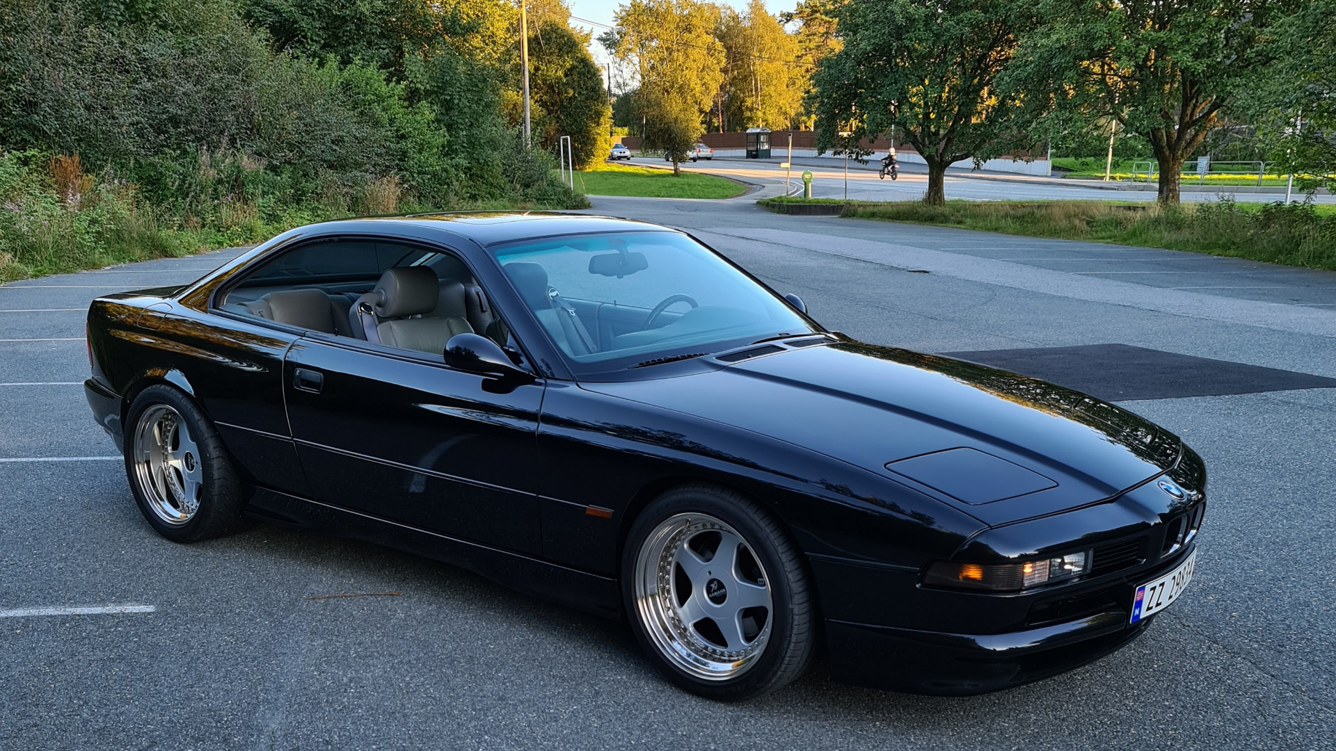 850 har et fett karosseri som det oser sportslig glede av.