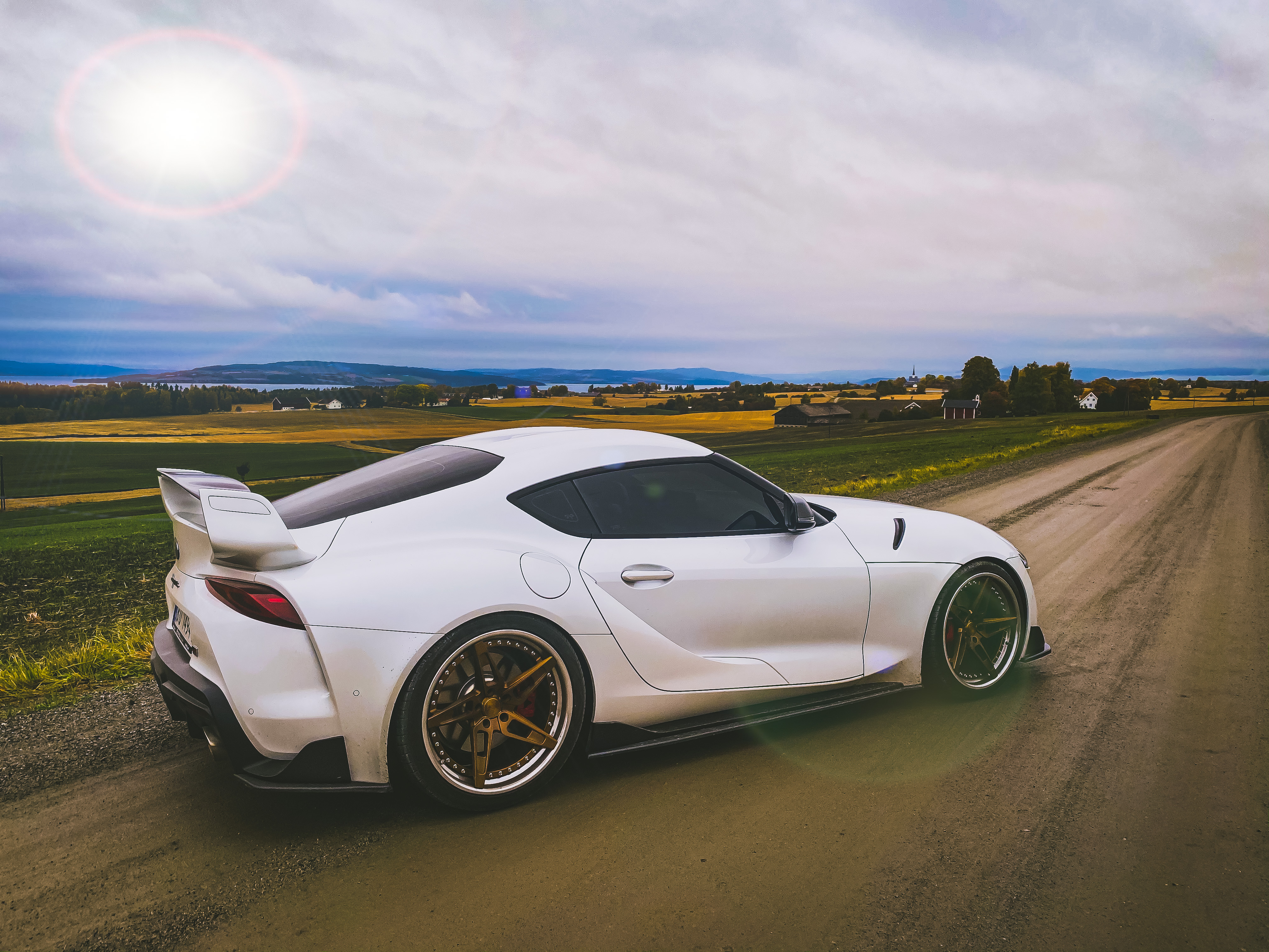 Tempe Dekk hjalp Thomas å skaffe felger han synes passer perfekt til bilen