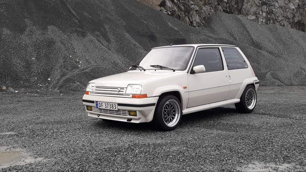 Bilen sitter helt nydelig!