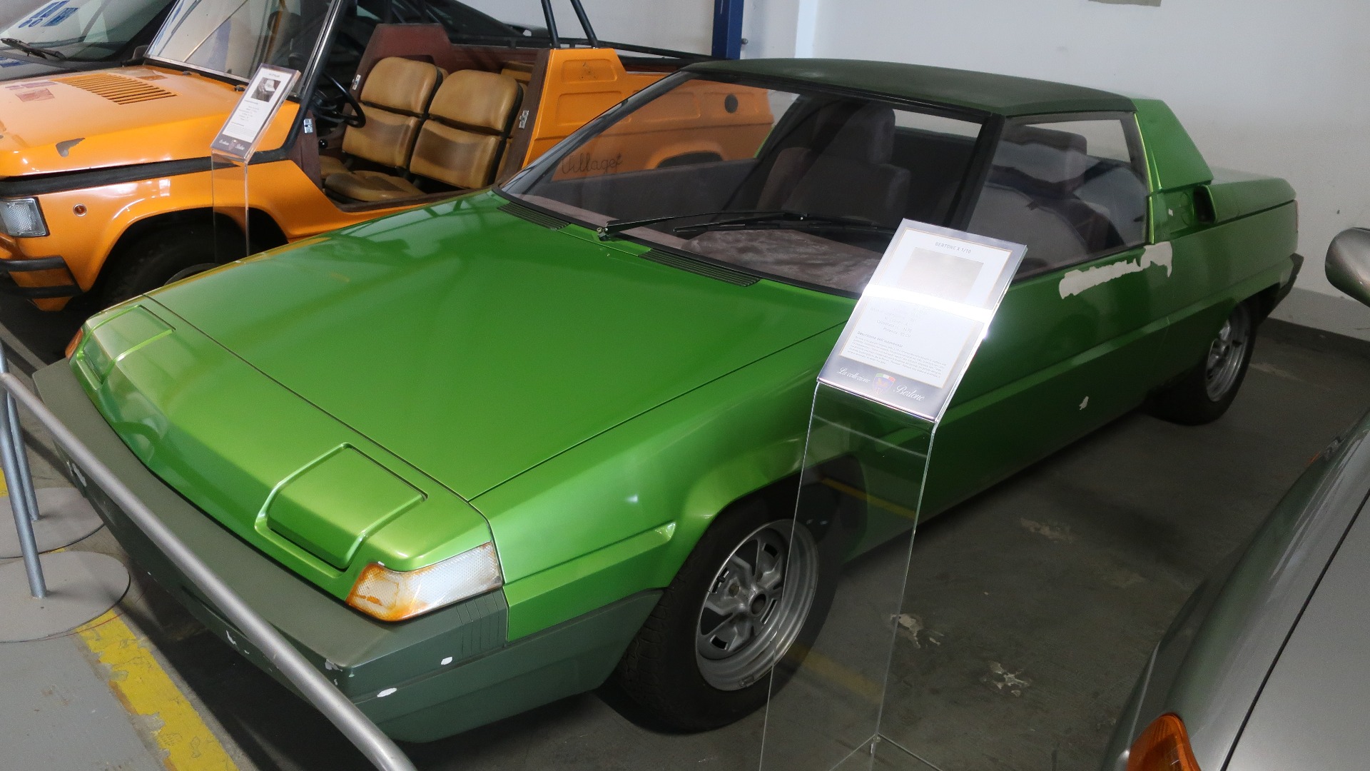 Gandini kom opp med dette forslaget til en etterfølger til Fiat X1 9, men det ble aldri noe mer enn denne protypen.