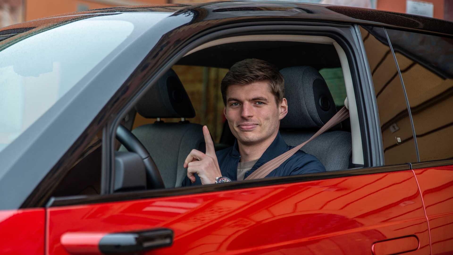 Max Verstappen selger bil
