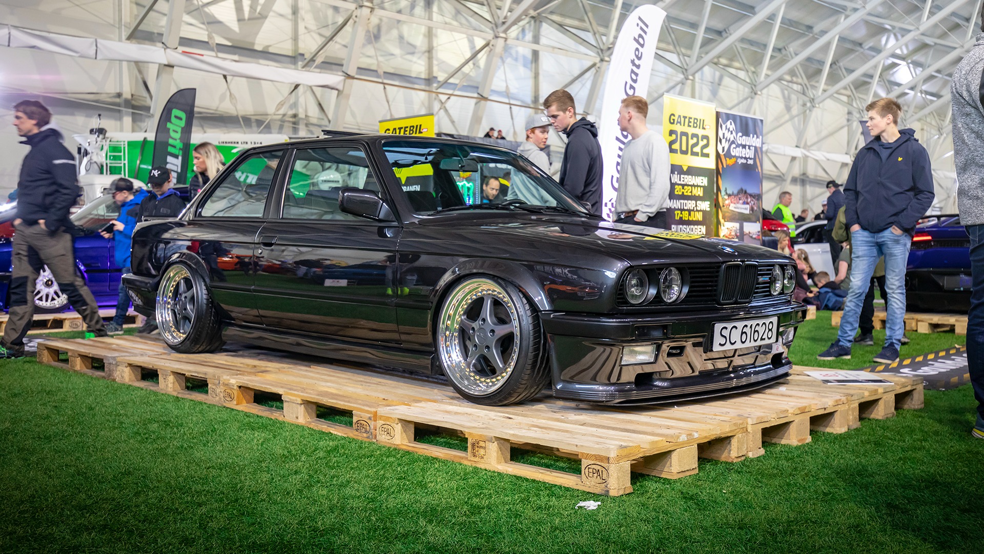 Fløttums 3-serie var ikke den eneste man fant på Gauldal Gatebils stand. Hans Inge Enlid Vårhus sin 320I hadde riktig stuk, den også!