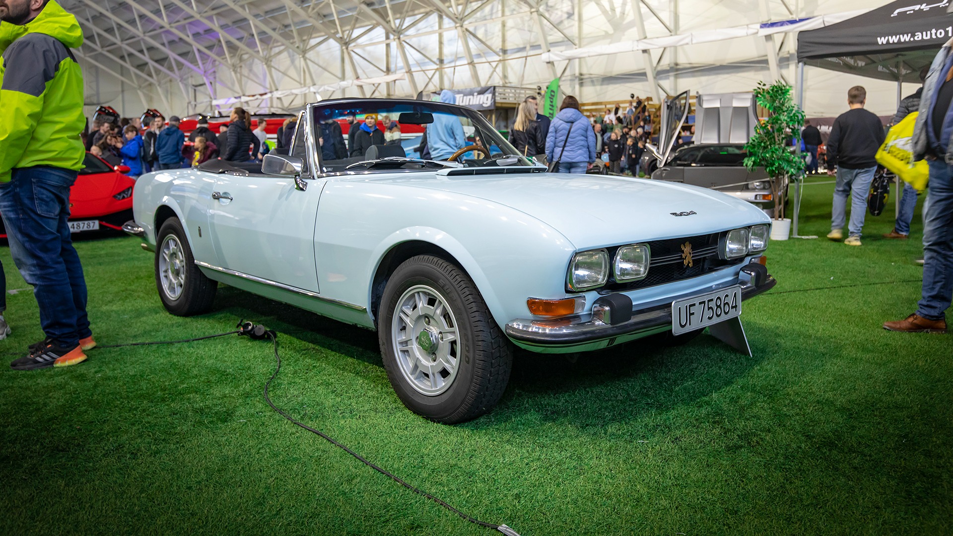 Herlig Peugeot 504 Cabriolet V6 fra 1974, eid av Geir Daugstad.
