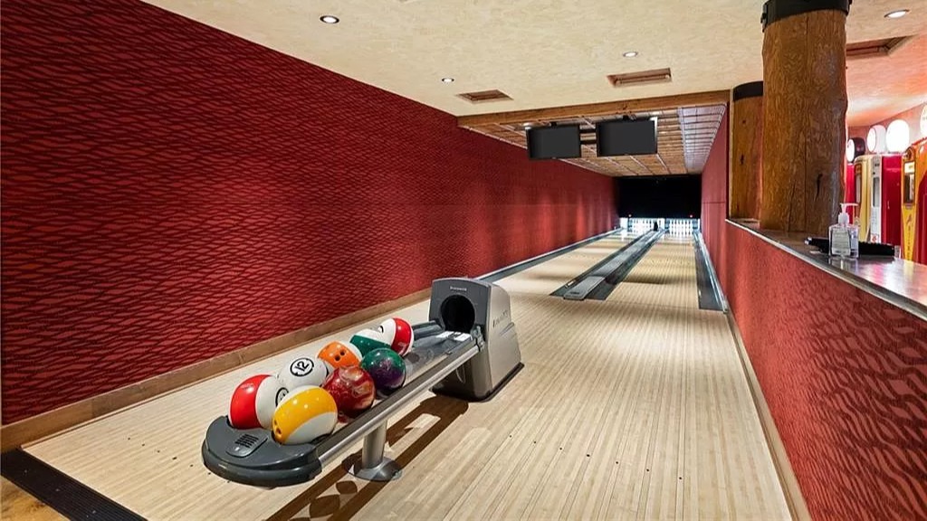 Egen bowlingbane hører med