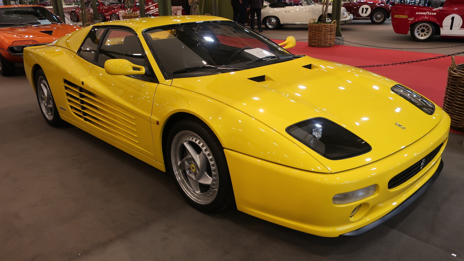 1995 Ferrari F512M, til salgs for 350.000 Euro.