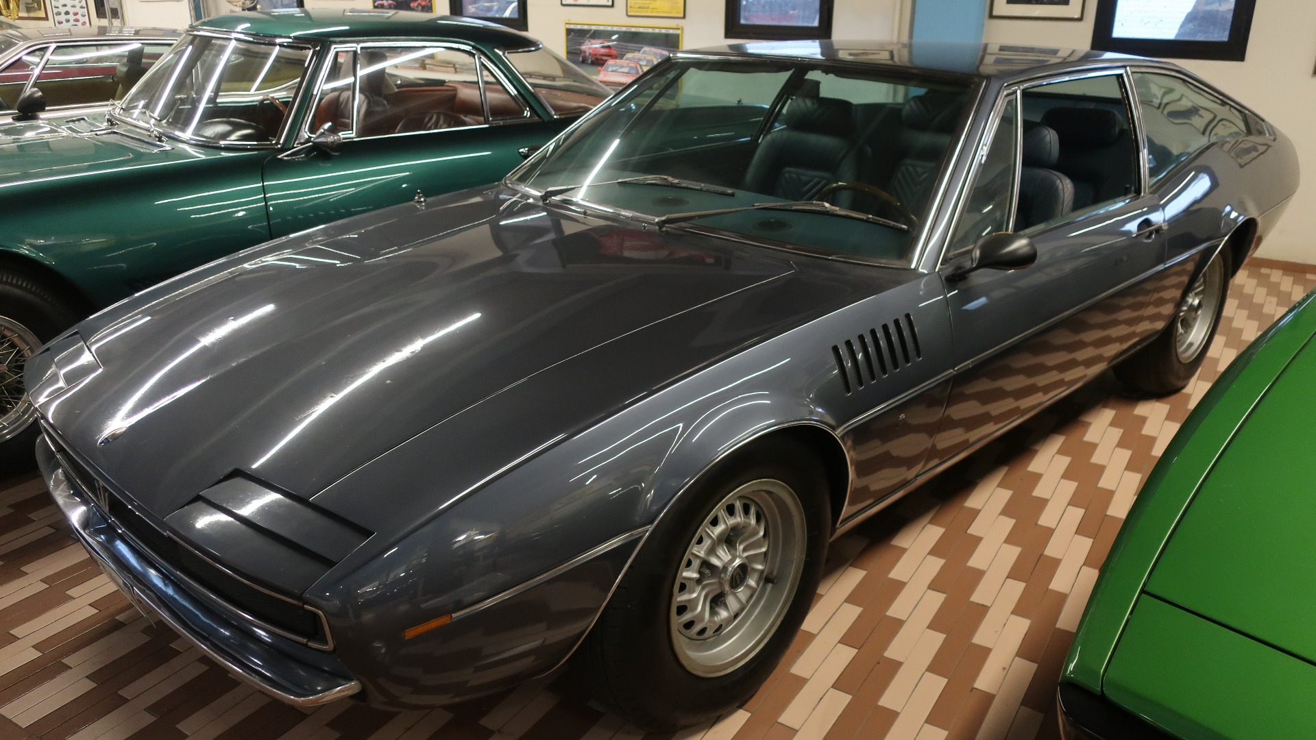 Maserati Simun fra 1967 ble designet av Giugiaro mens han var hos Ghia, men det ble med denne ene prototypen.