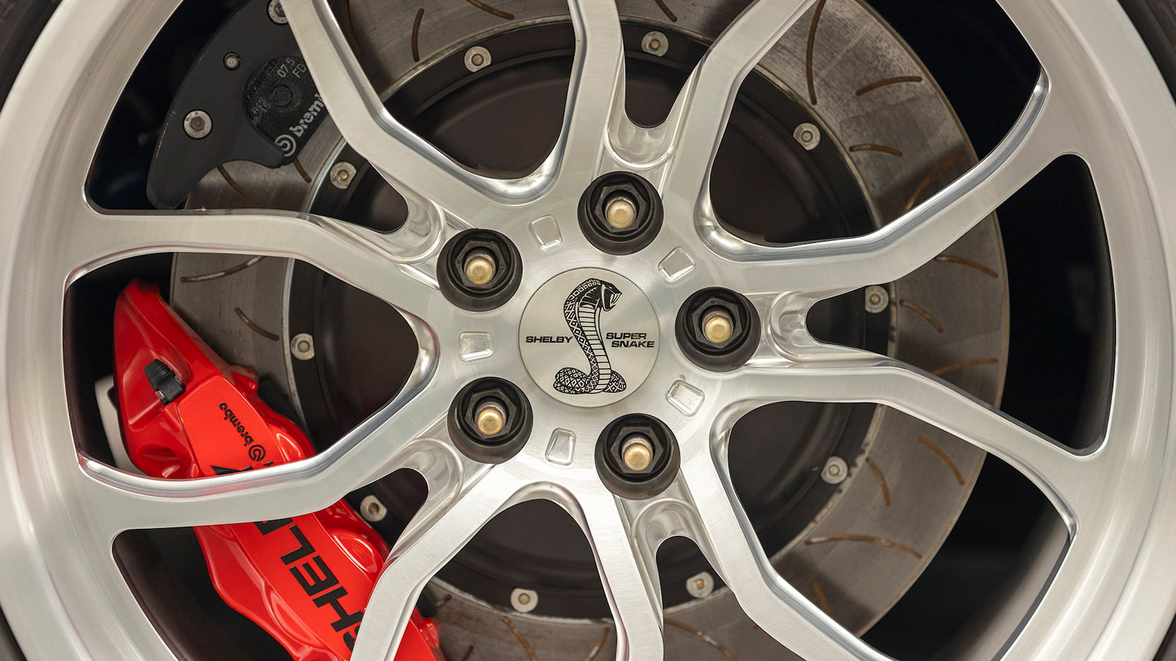 Super Snake-felger, med Brembobremser