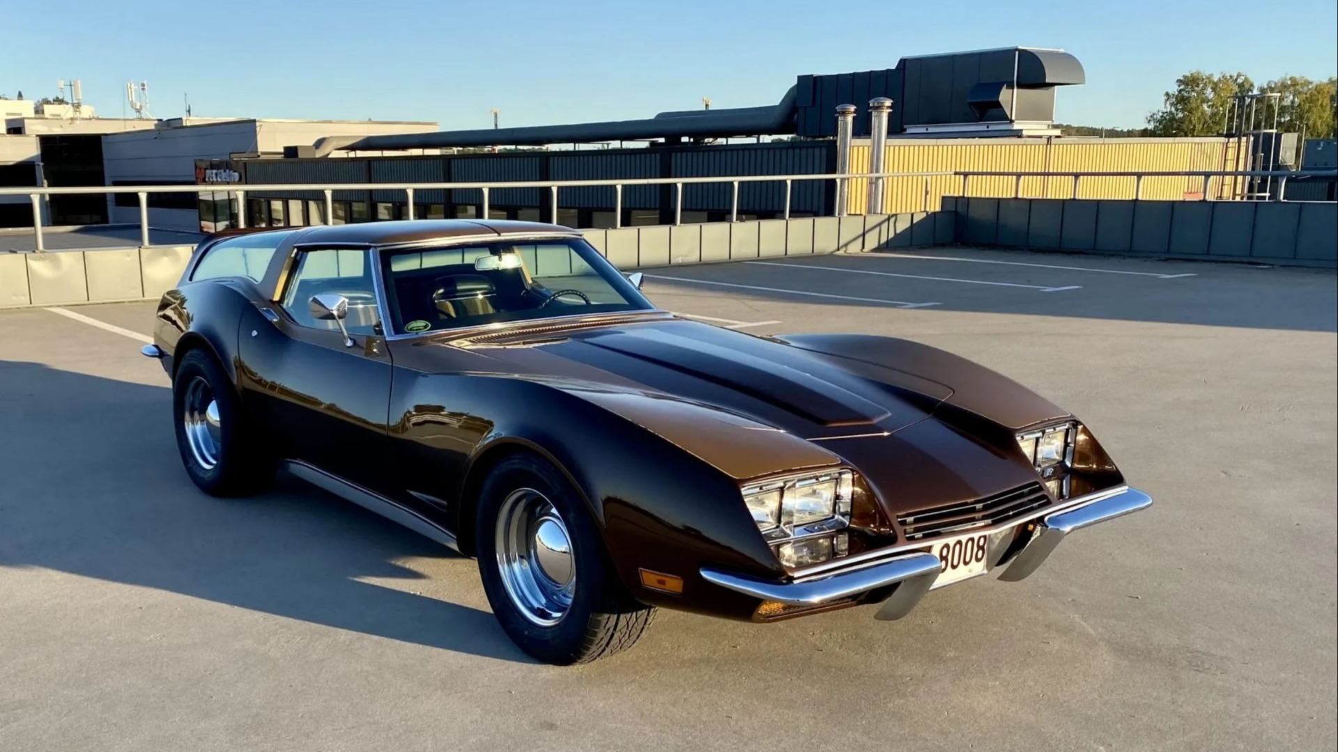Custom-Corvette for hele familien til salgs i Tønsberg!