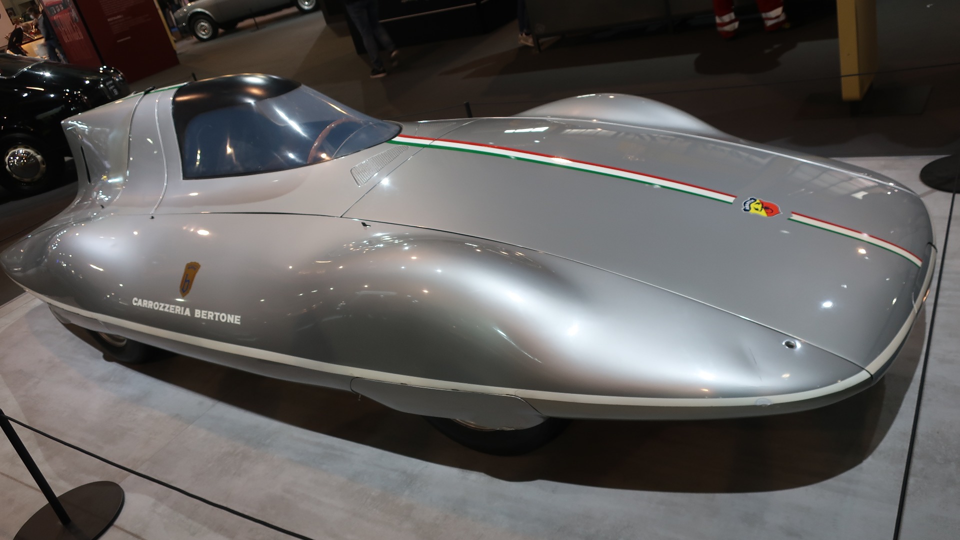 Fiat hadde med godbiter fra museet, som denne aerodynamiske Abarth-perlen.