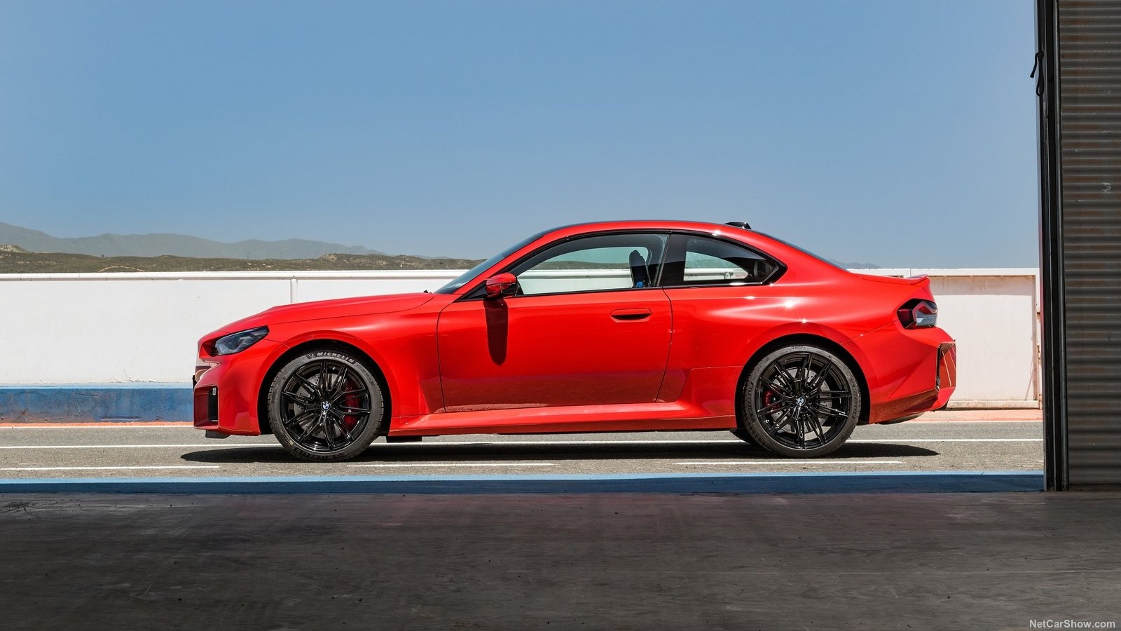 Til tross for at den er større så er fortsatt bilen kompakt og fin.