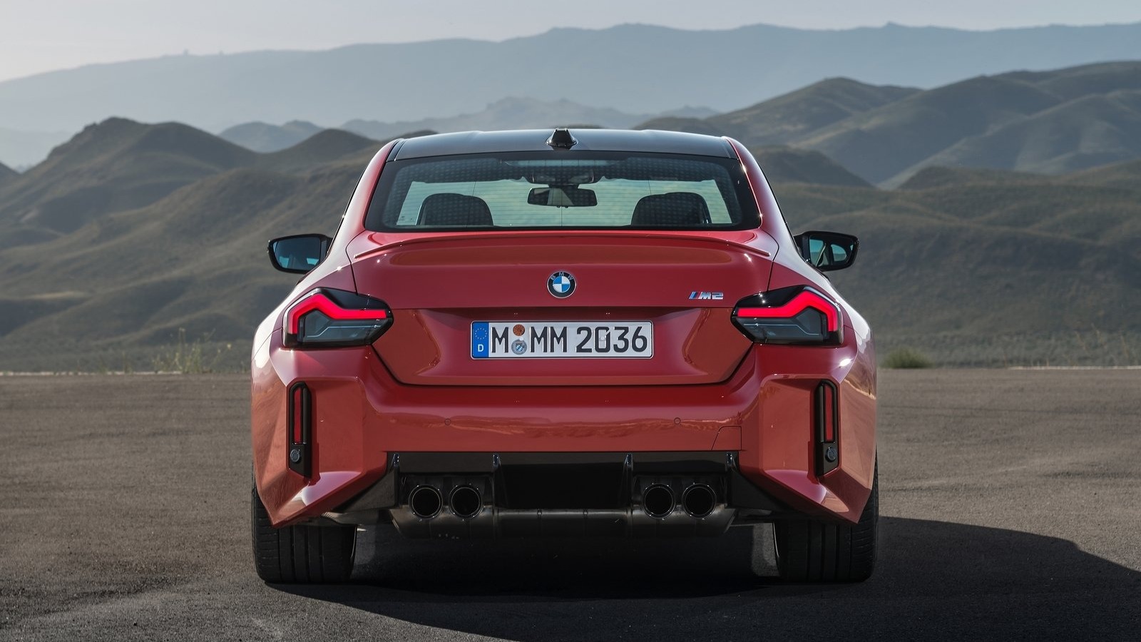 Også bakfra ser bilen aggressiv ut.