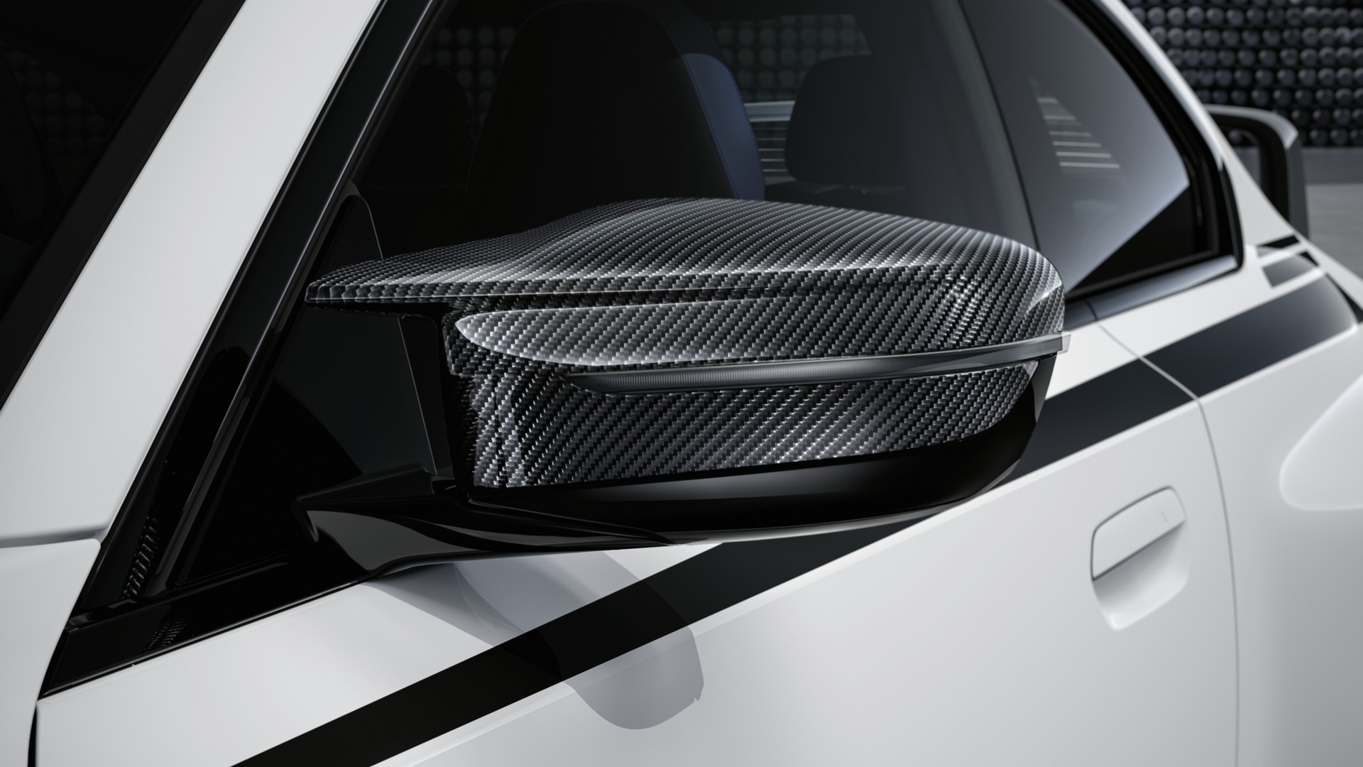 Speil må også kommer i karbon, selvfølgelig.