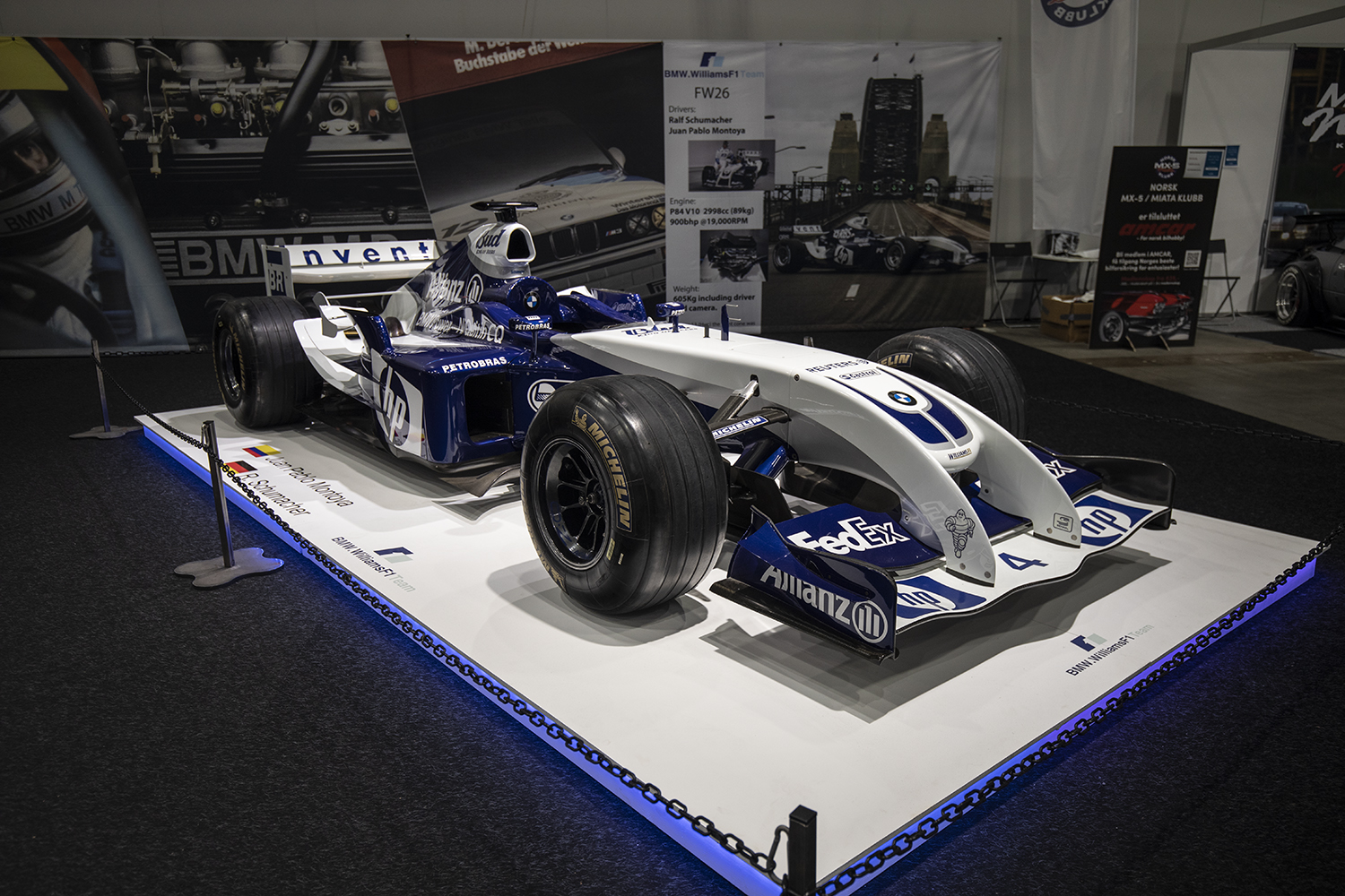 Ikke ofte en kan stå så nærme en ekte Formel 1-bil. Dette er 2004 Williams FW26. 