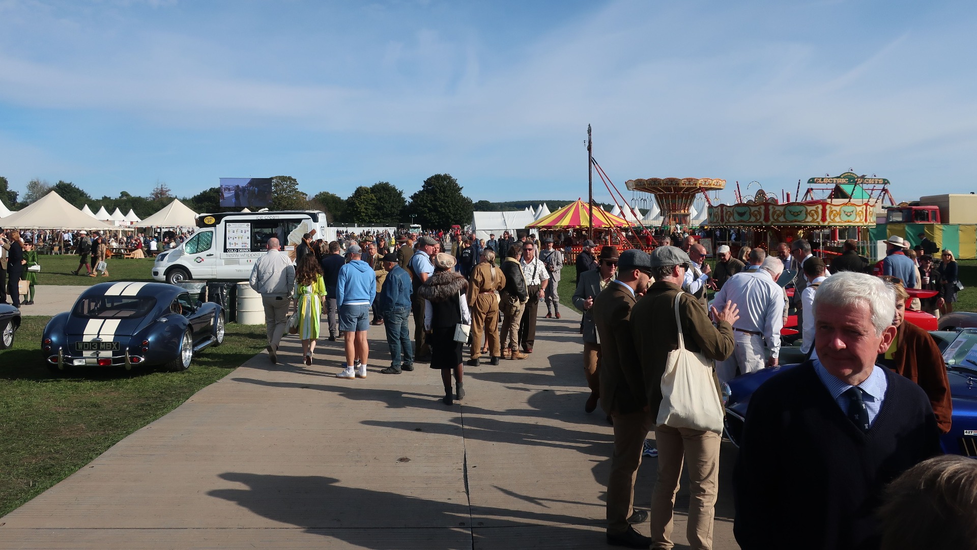 Goodwood er så mye mer enn bare racing. Det er en festival!