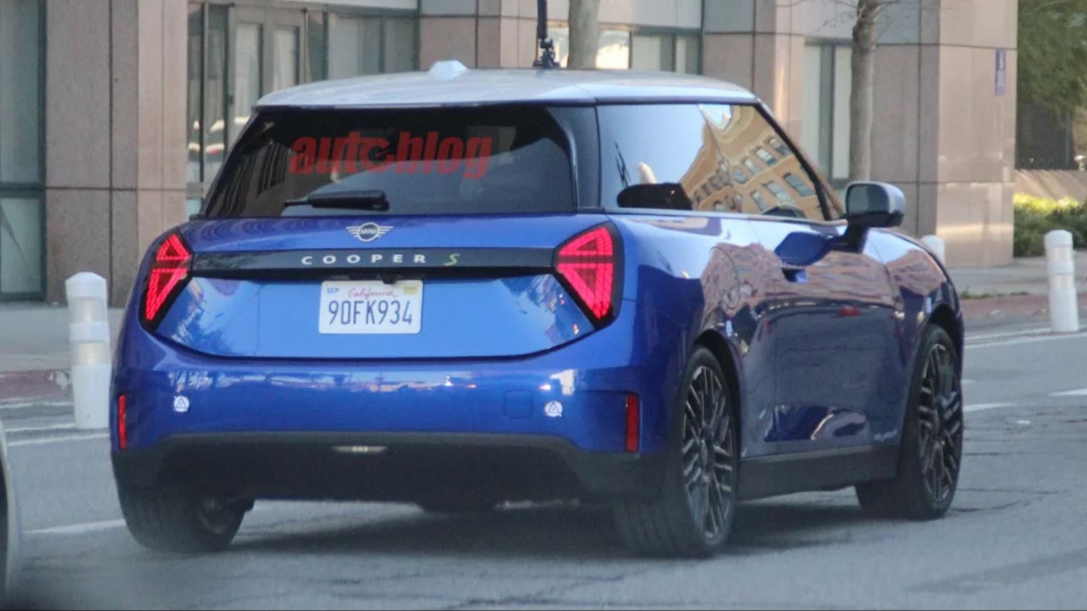 Baklysene vil fortsatt ha de klassiske Union Jacks.