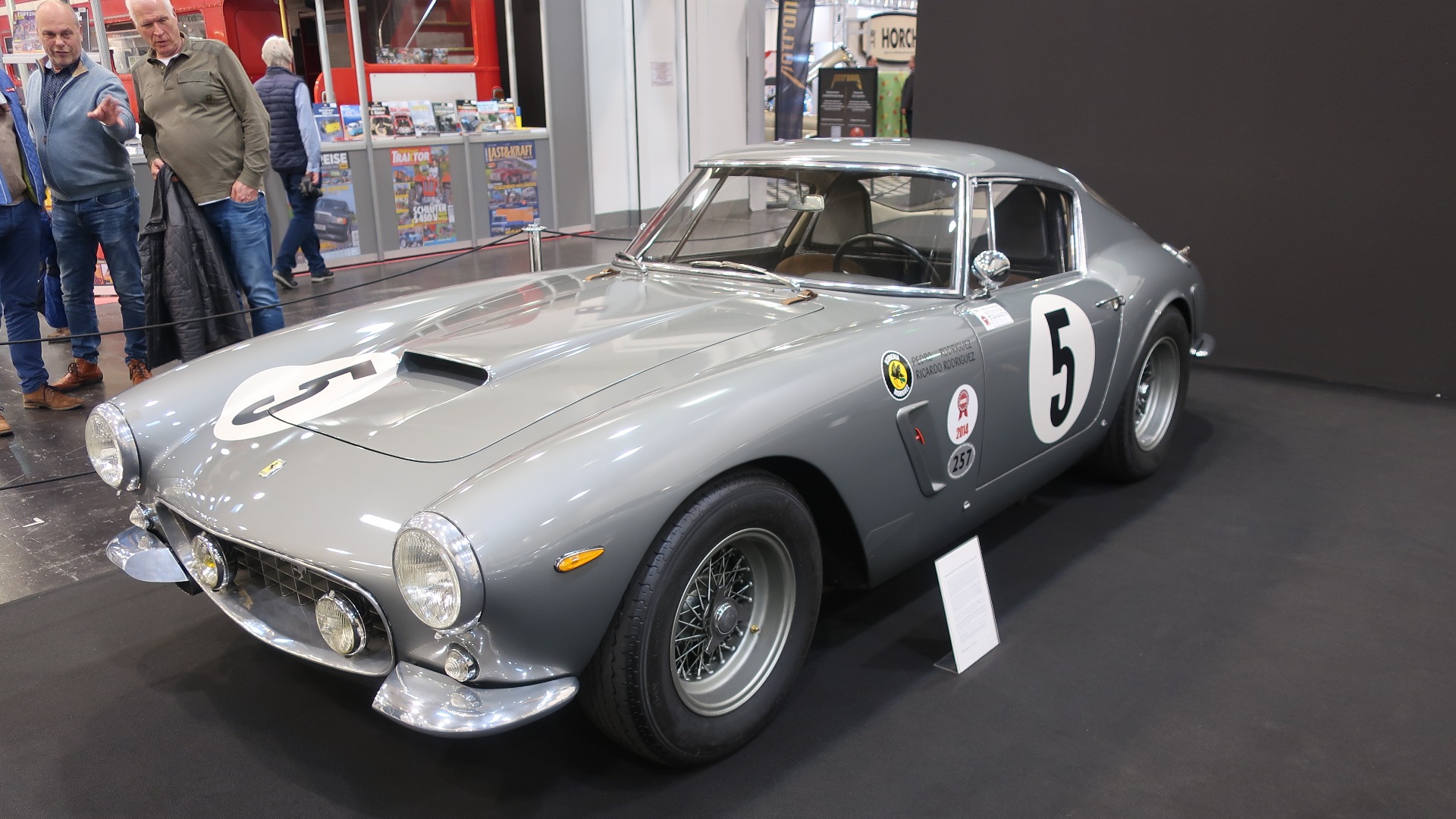 1961 Ferrari 250 GT swb Berlinetta Sefac kjørt av de mexikanske Rodriguez-brødrene for NART-teamet. Fra privat samling og ikke for salg. Hadde den vært det hadde vi nok snakket om over 200 millioner kr.