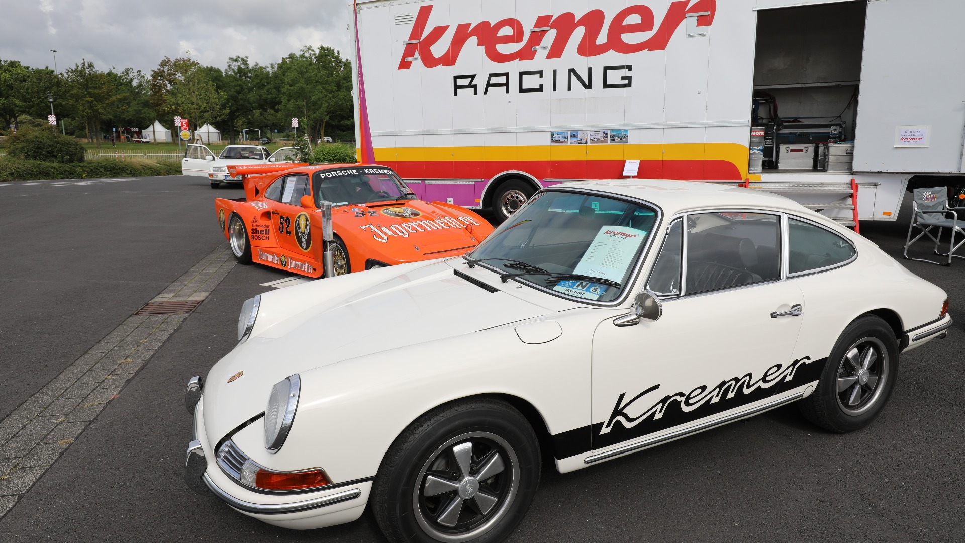 Kremer Racing er et legendarisk navn, og de hadde med tre ulike biler.