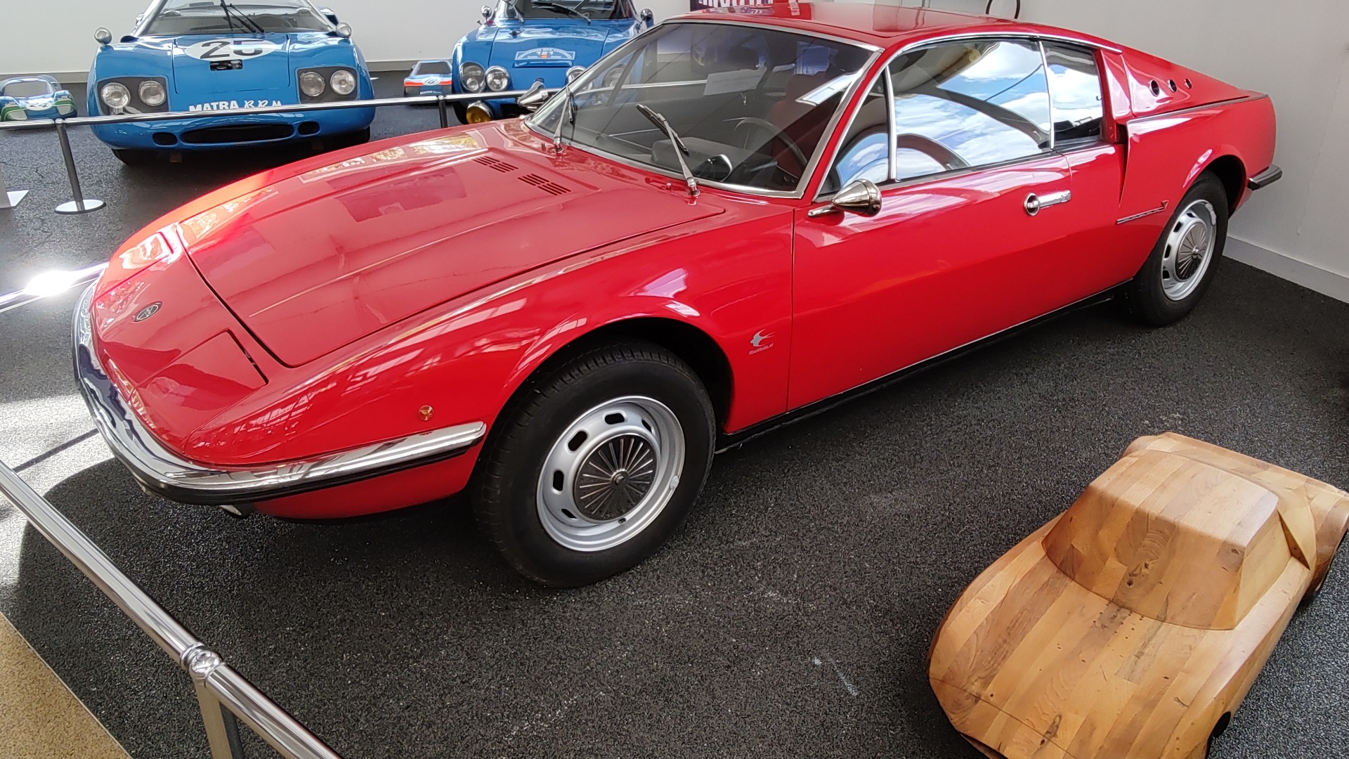 Vignale lagde i 1968 dette karosseriet til en Matra 530, som unektelig har en viss Maserati-stil over seg.