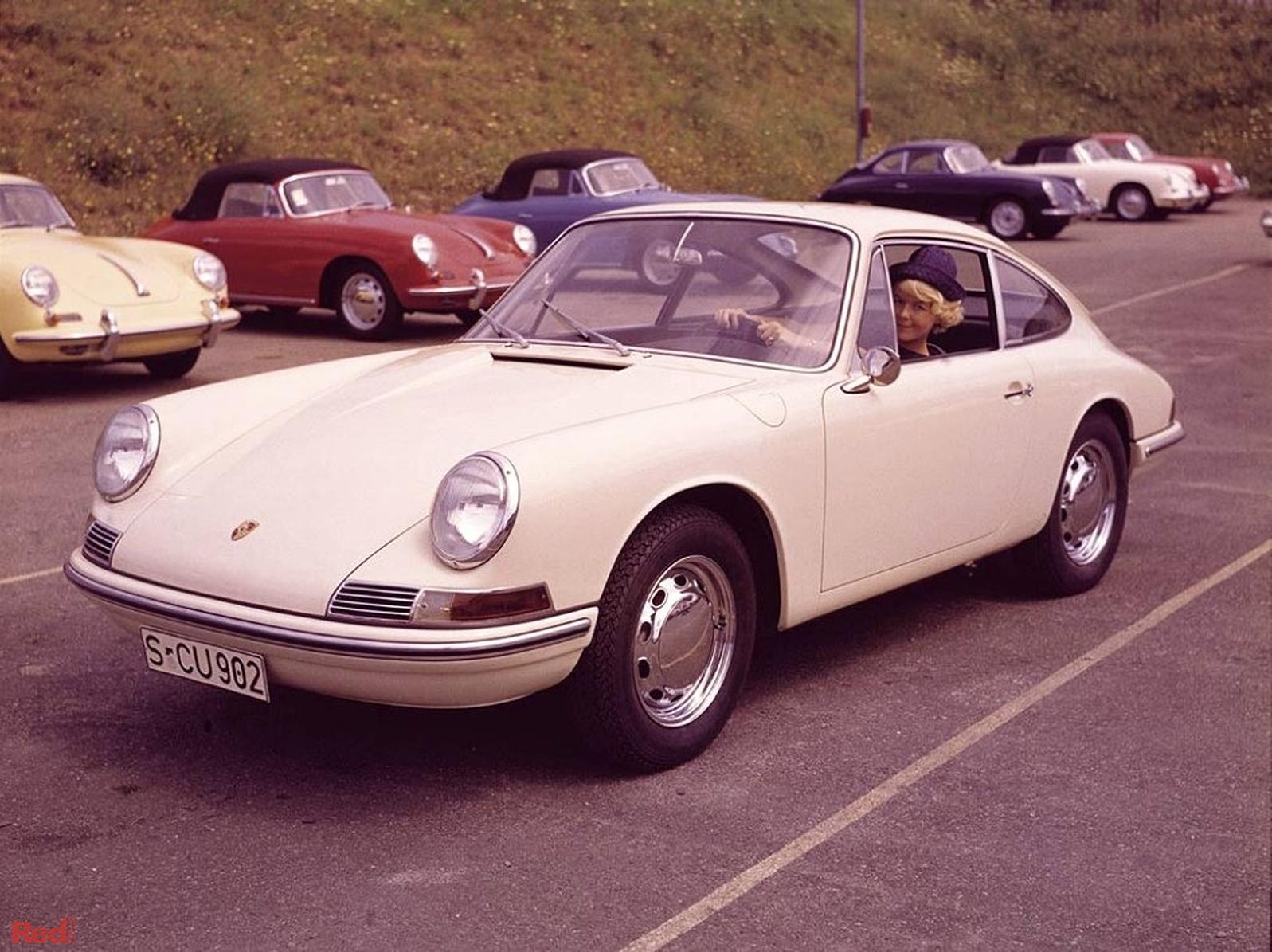 Porsche 911.