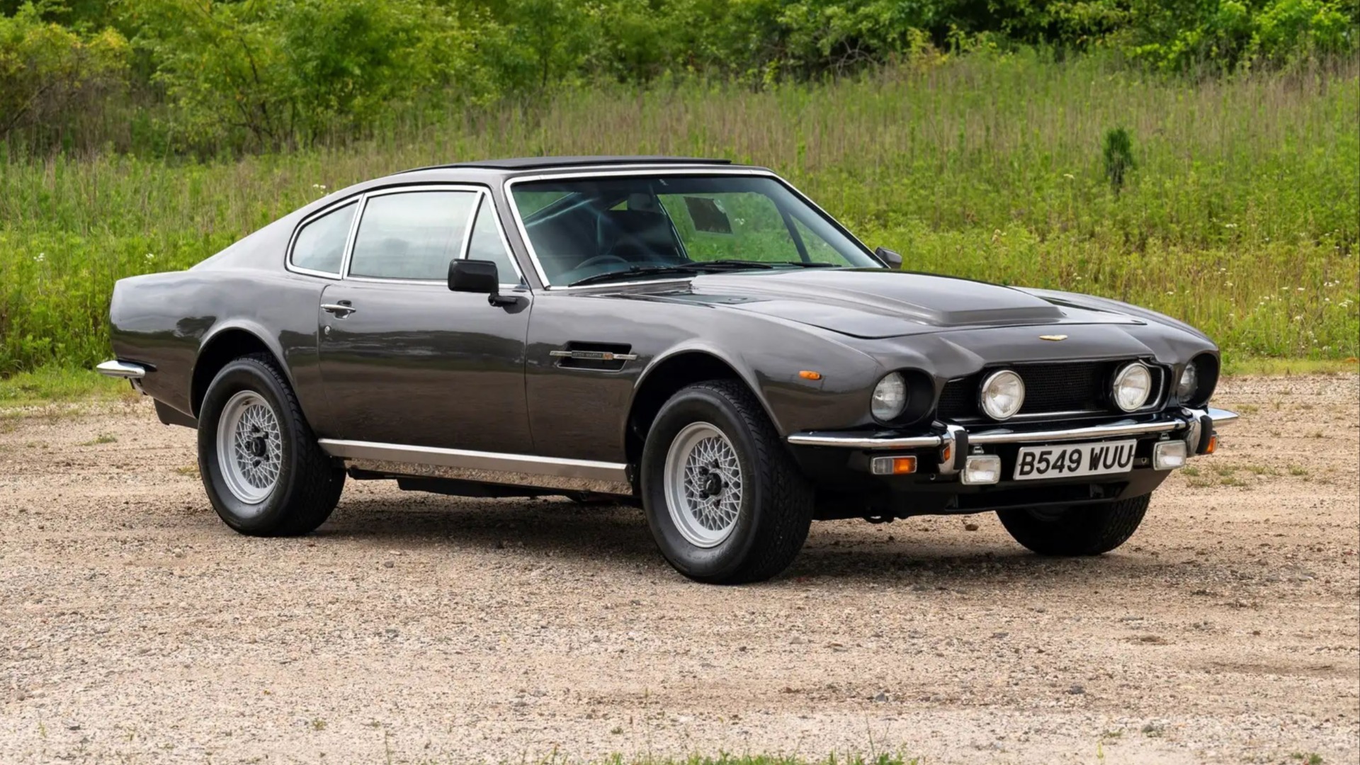 Slik ser bilen ut når skiene er innfelt.