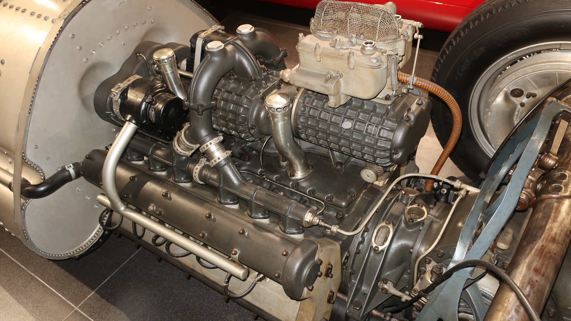 Alfa Romeo 512: 225 hk per liter for over 80 år siden! 