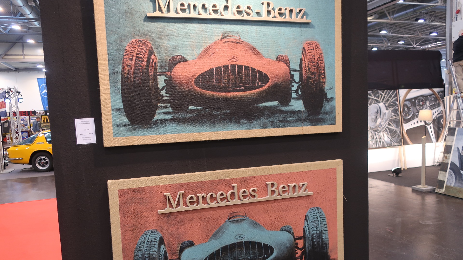 Mercedes-Benz GP racer på strie-lerret. Tilgjengelig i ulike fargekombinasjoner. Pris 790 Euro. 