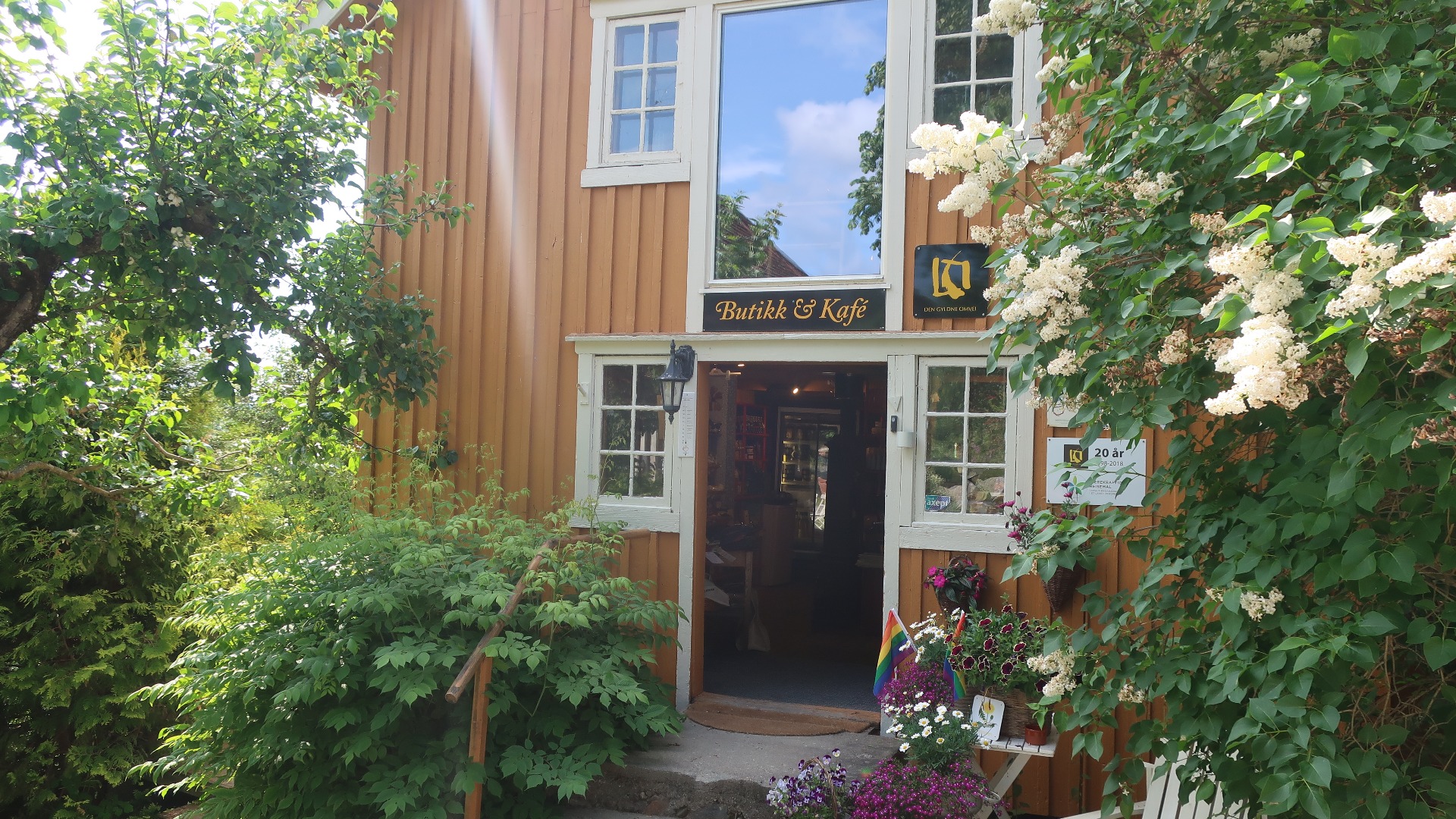 Gulburet. Et sjarmerende sted å stoppe for lunsj for den som liker litt old-school feeling.